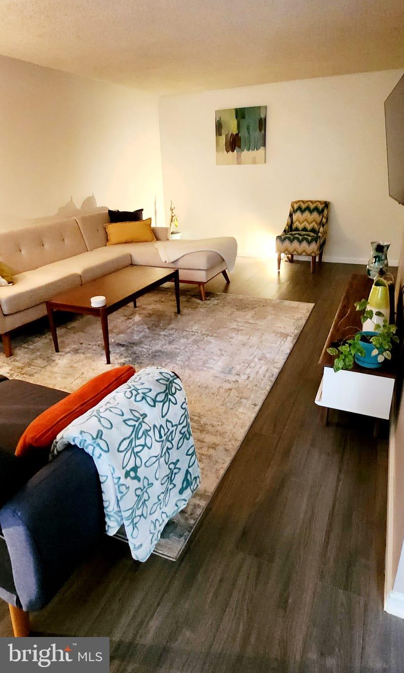 IDYLWOOD - Residential Lease