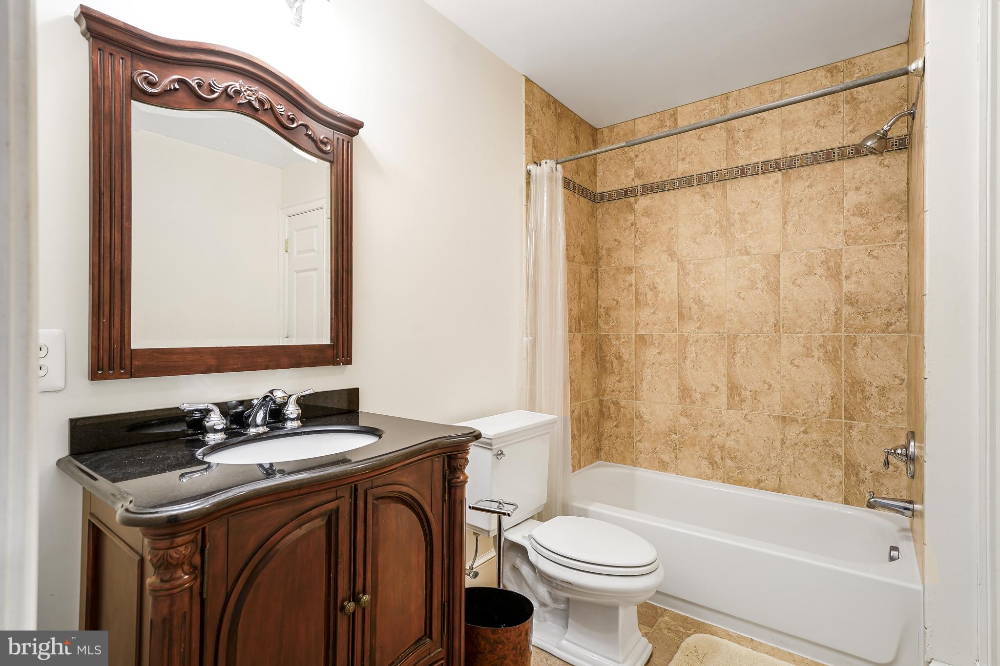 FORESTVILLE - Residential