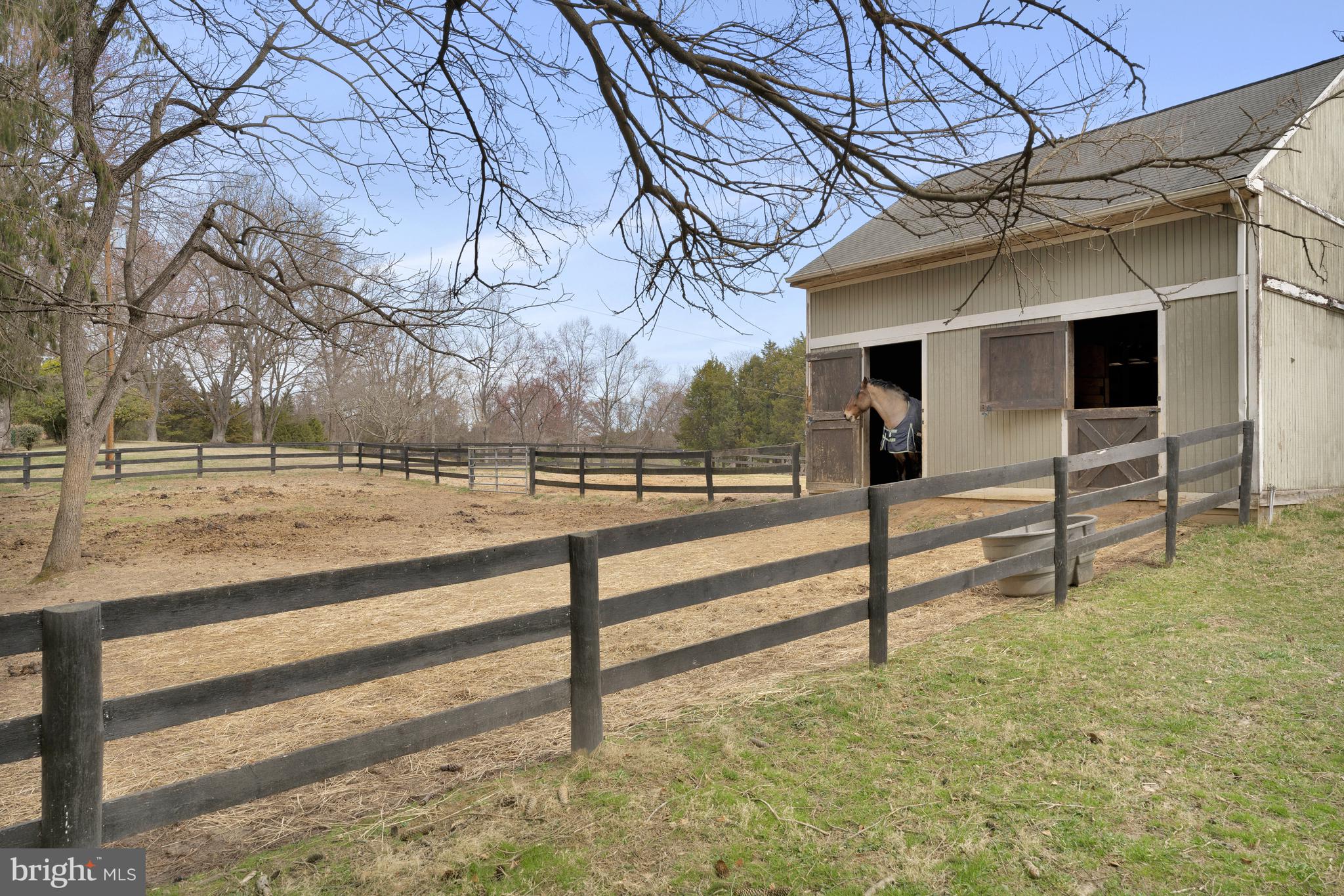 FORESTVILLE - Residential