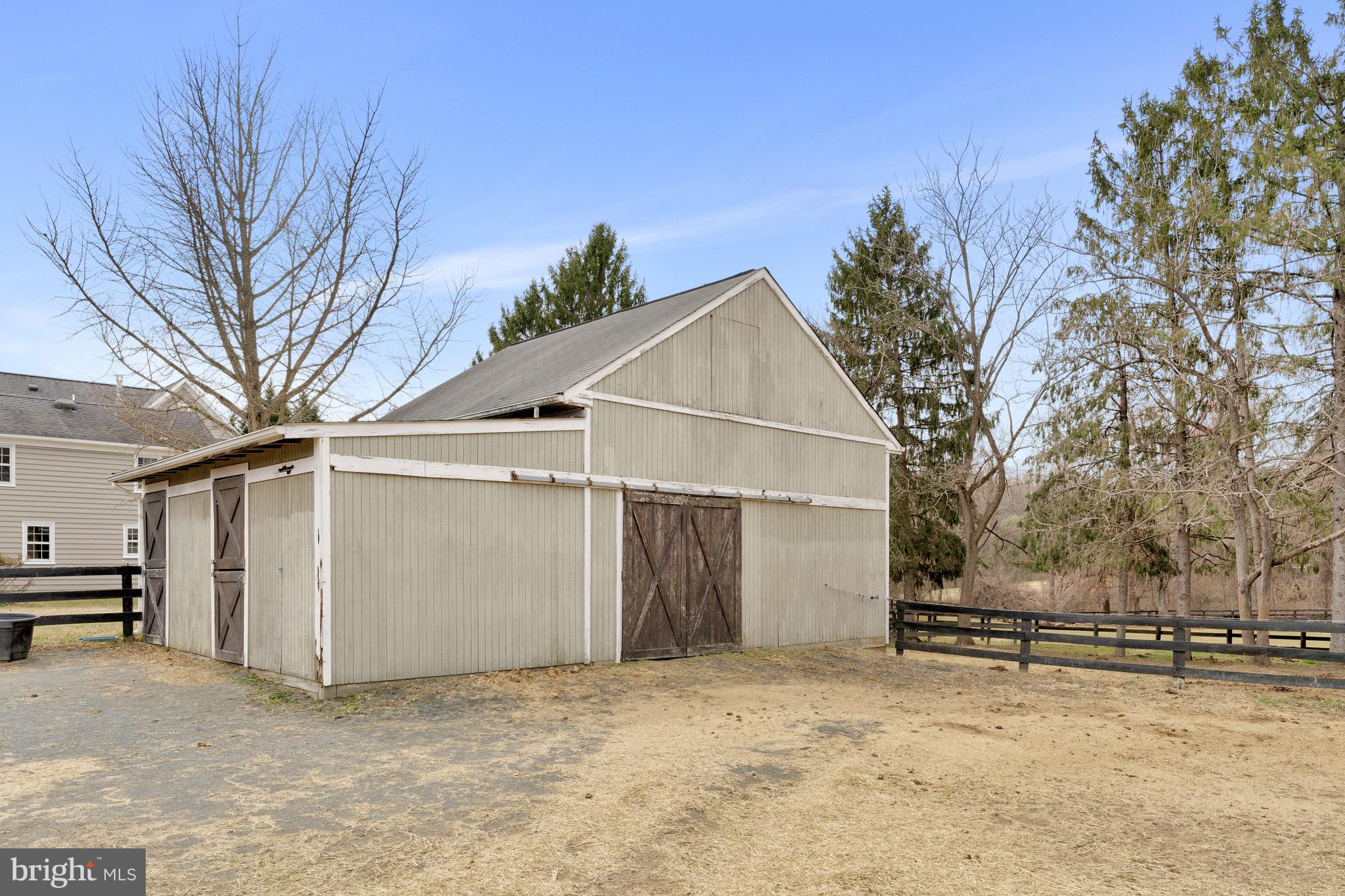 FORESTVILLE - Residential