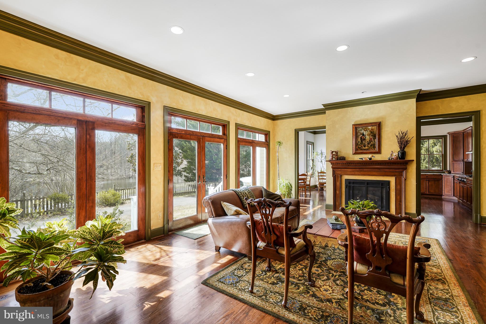 FORESTVILLE - Residential