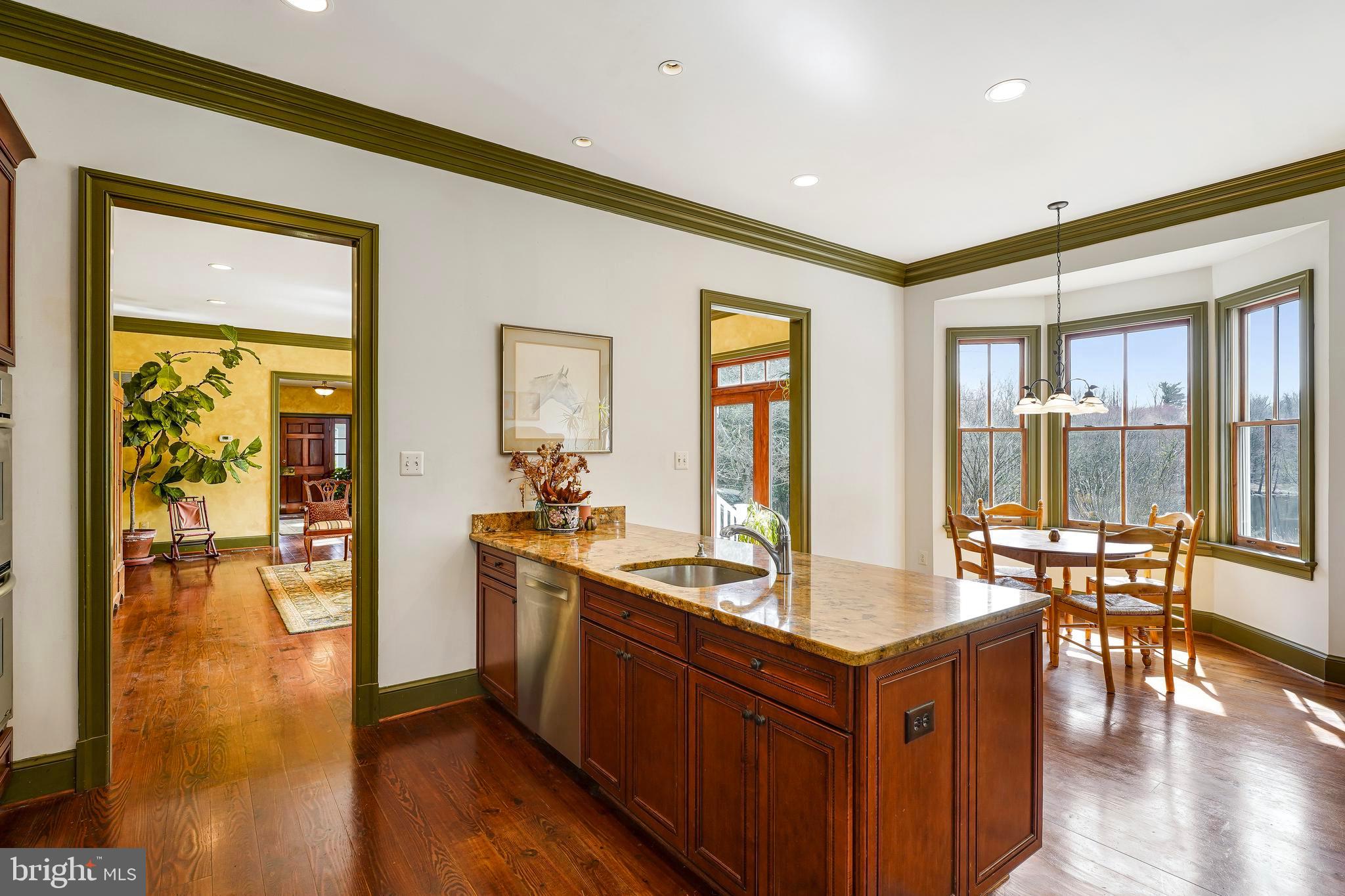 FORESTVILLE - Residential