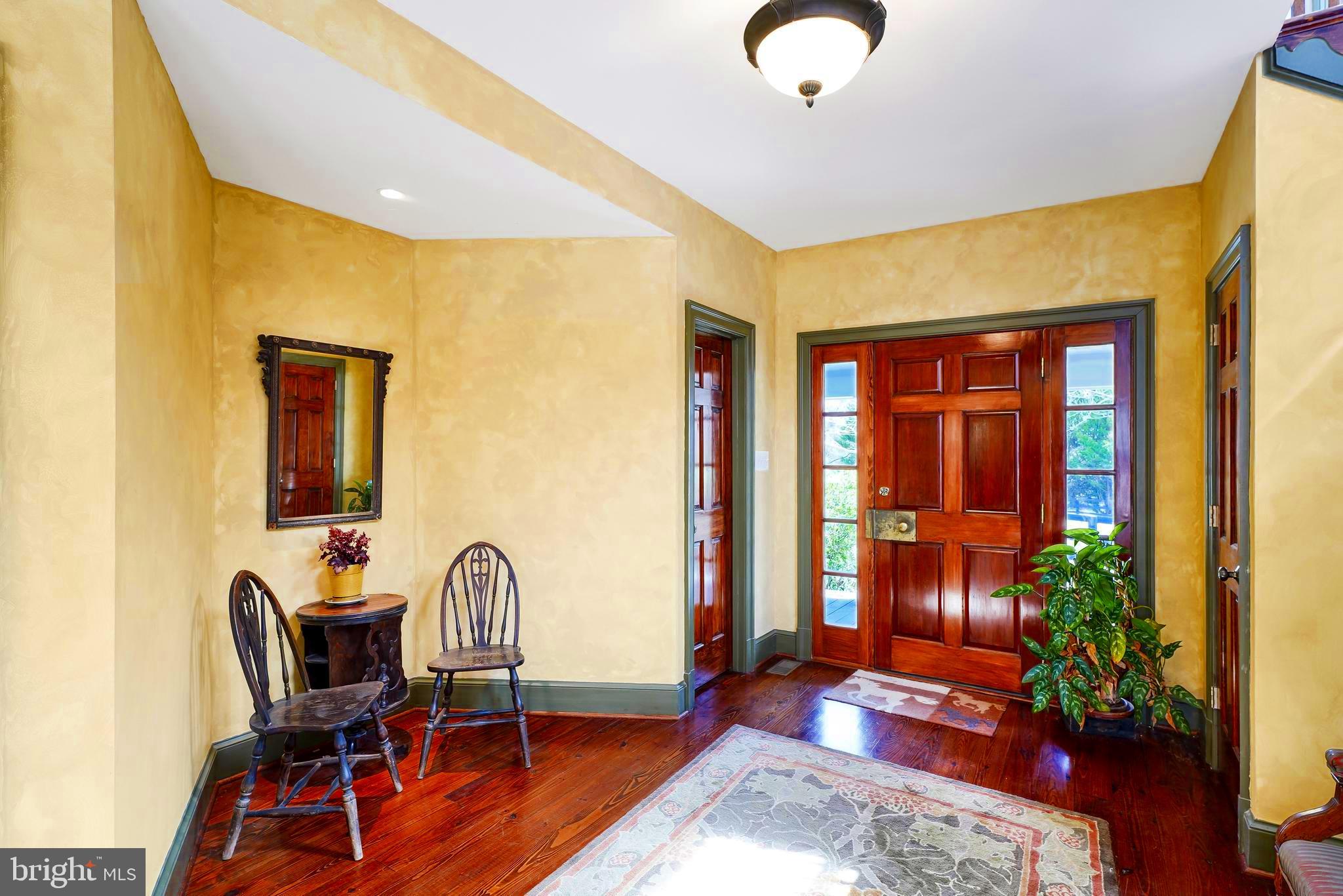 FORESTVILLE - Residential