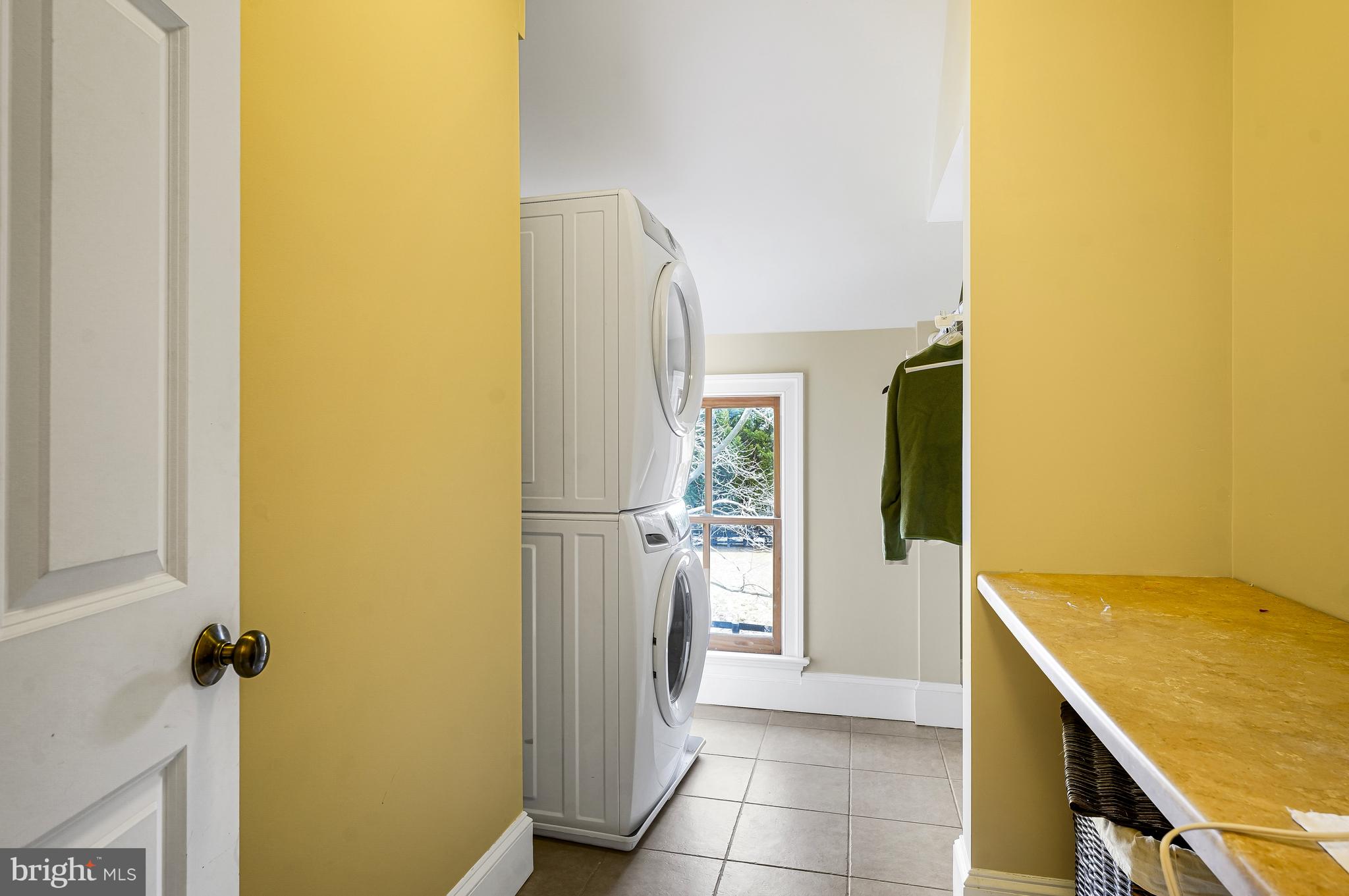 FORESTVILLE - Residential