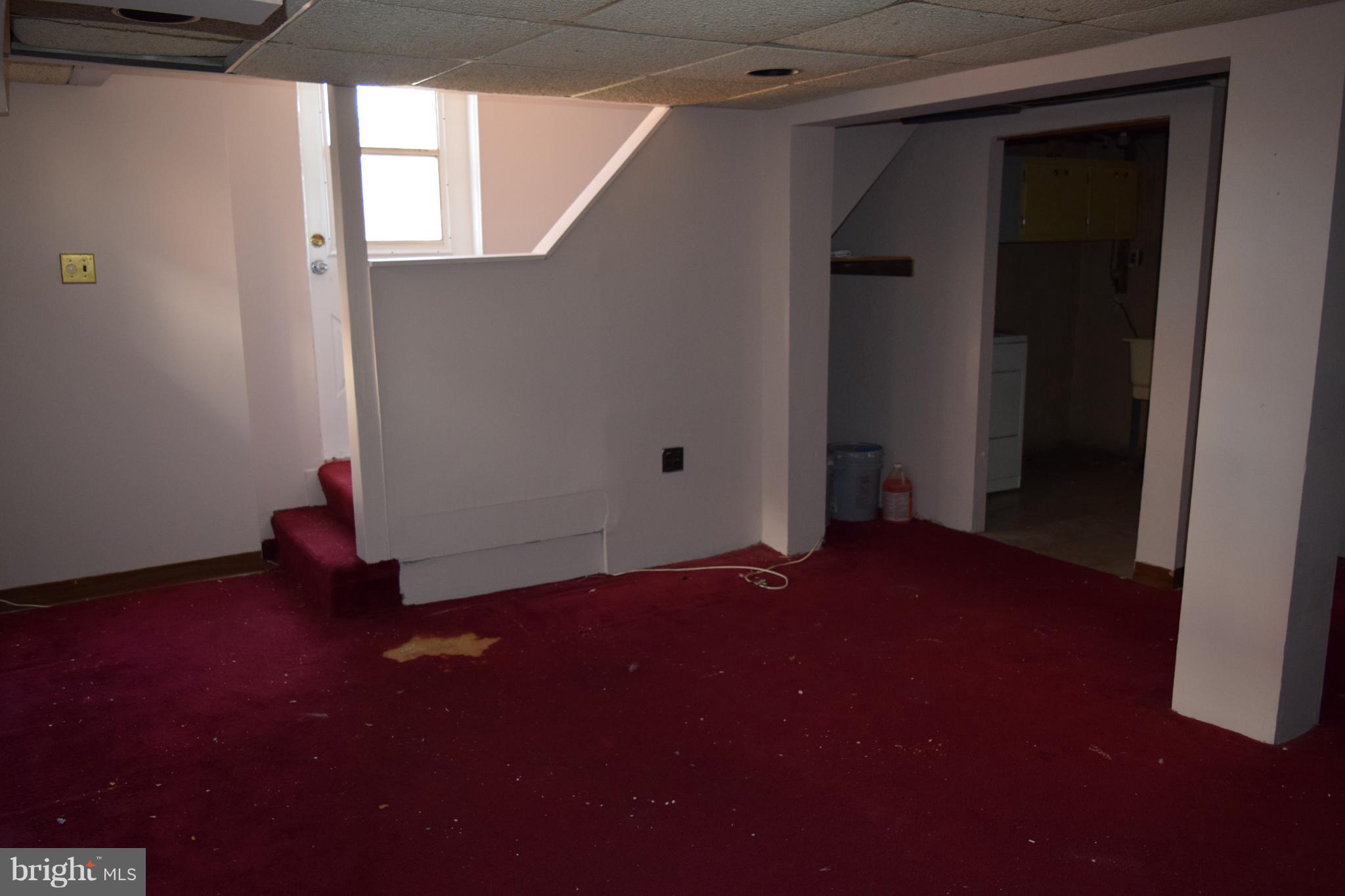 HOLLYWOOD ON THE HILL - Residential