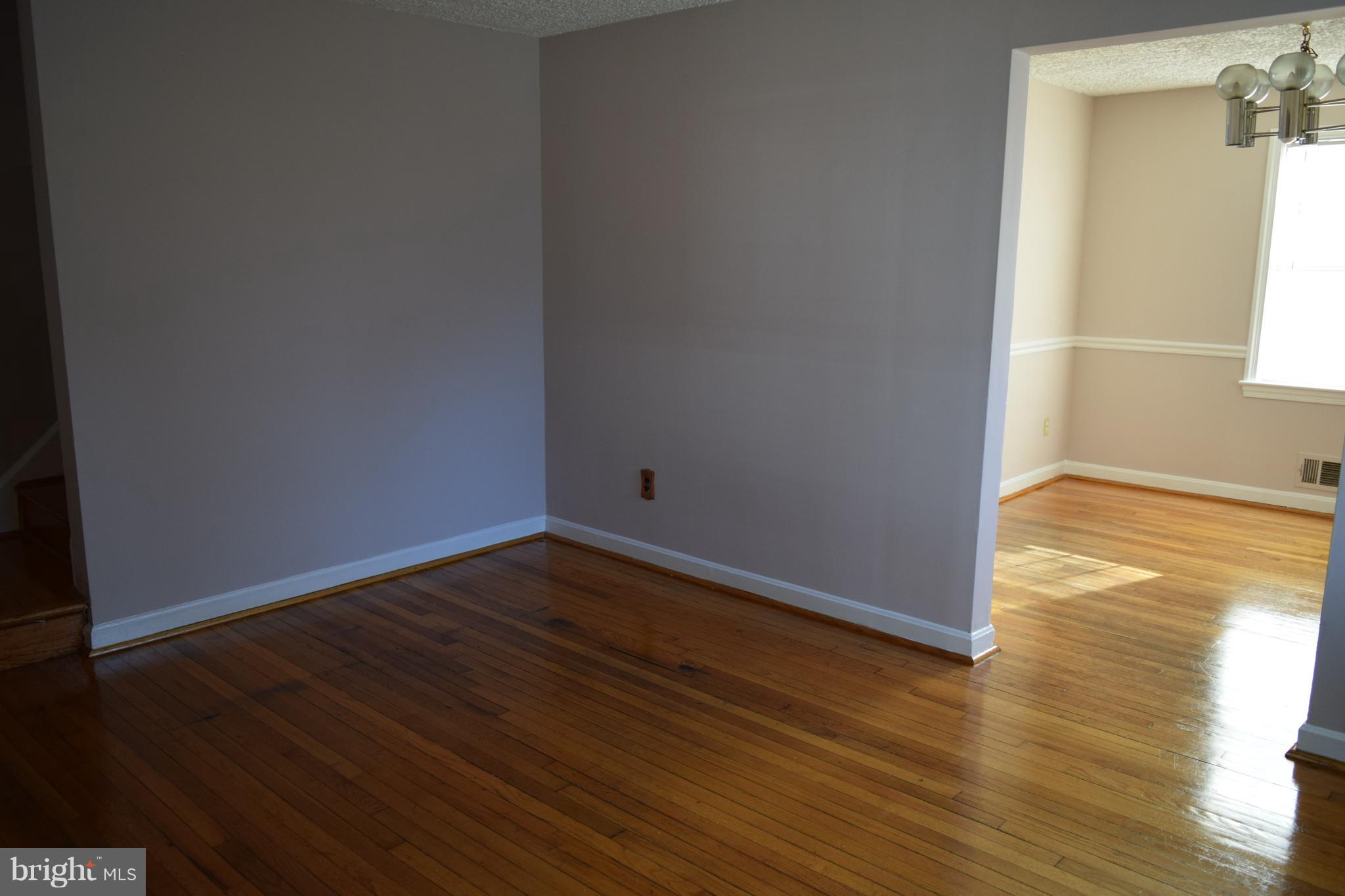 HOLLYWOOD ON THE HILL - Residential