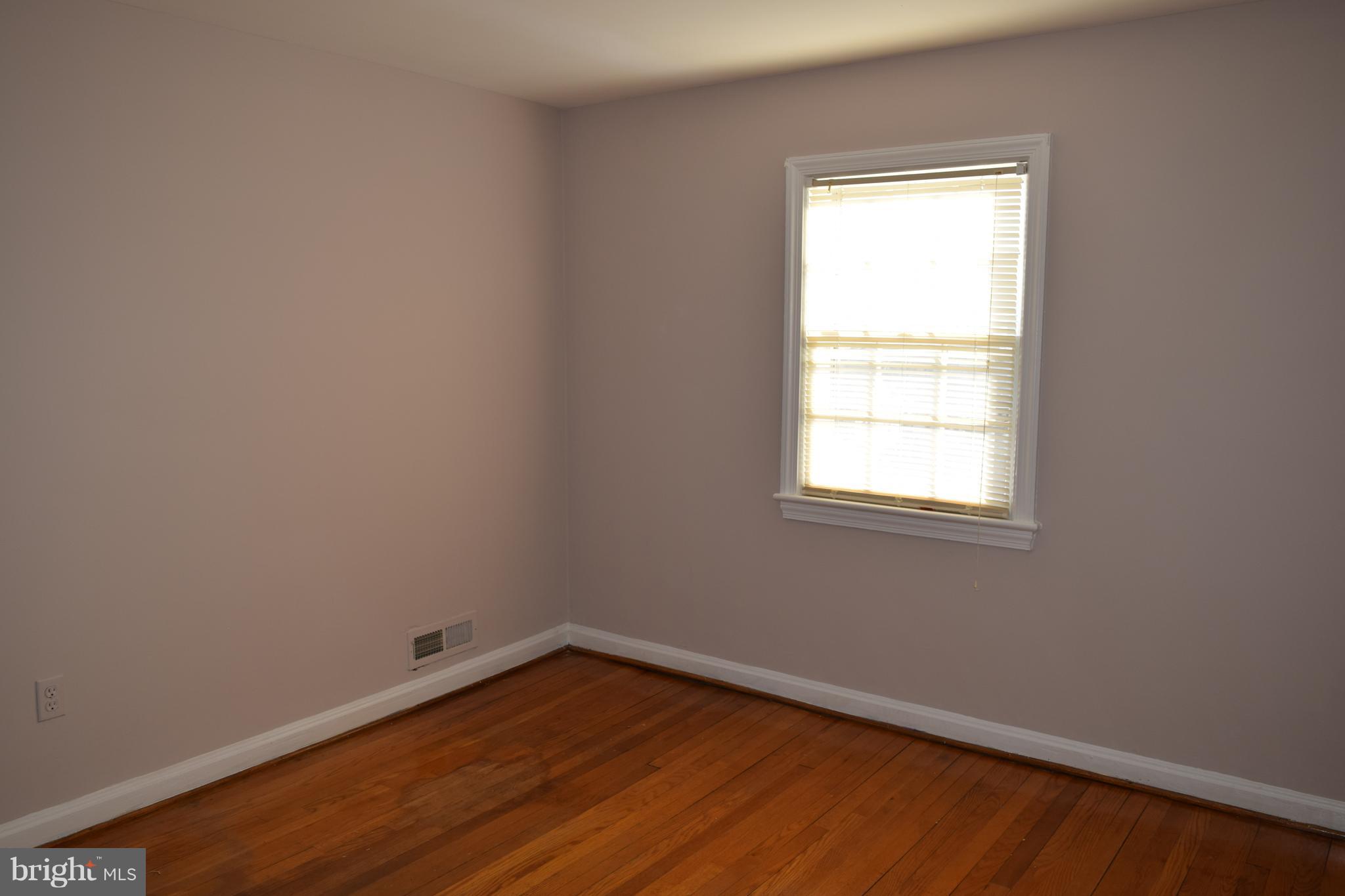 HOLLYWOOD ON THE HILL - Residential