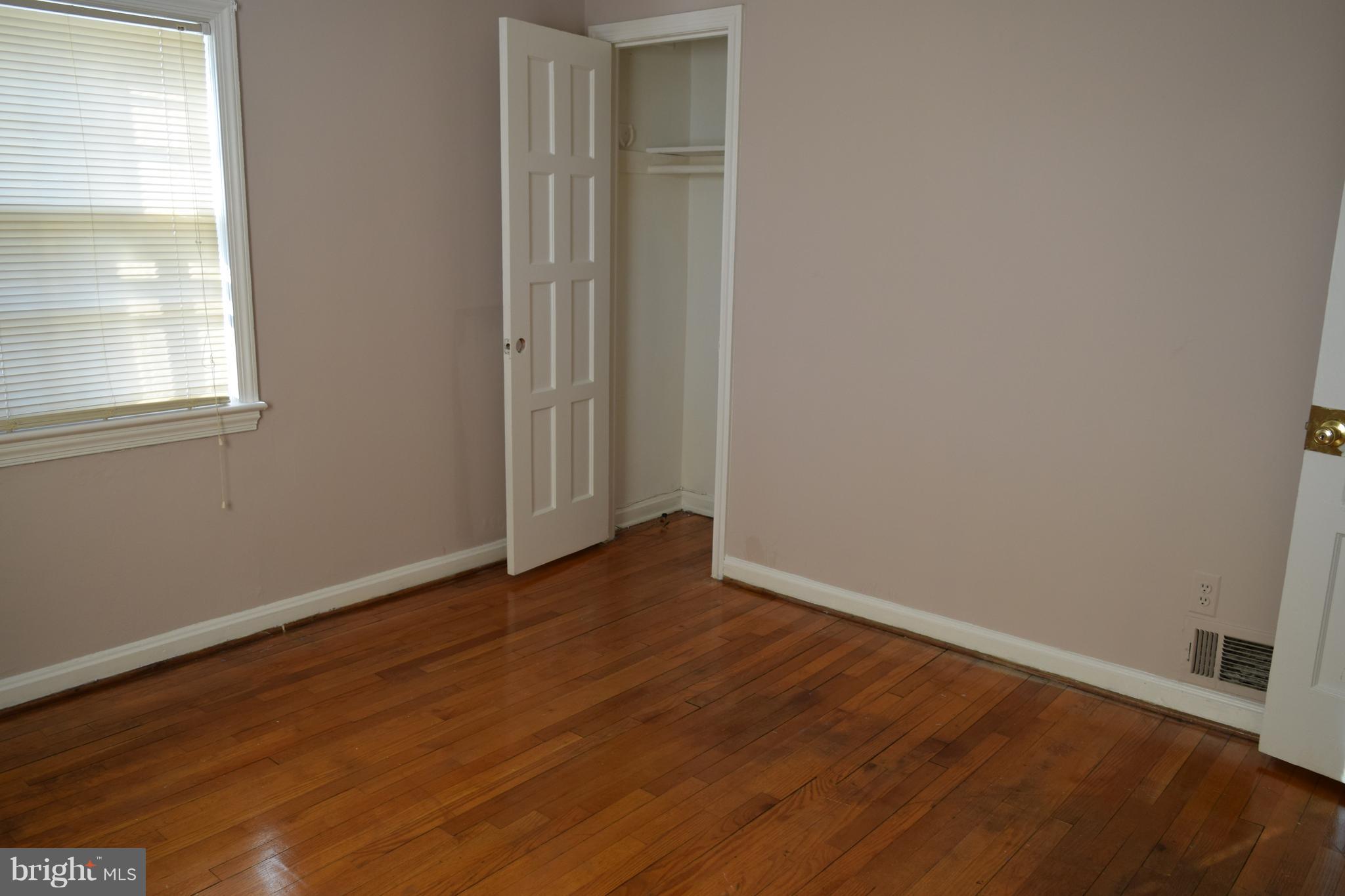 HOLLYWOOD ON THE HILL - Residential