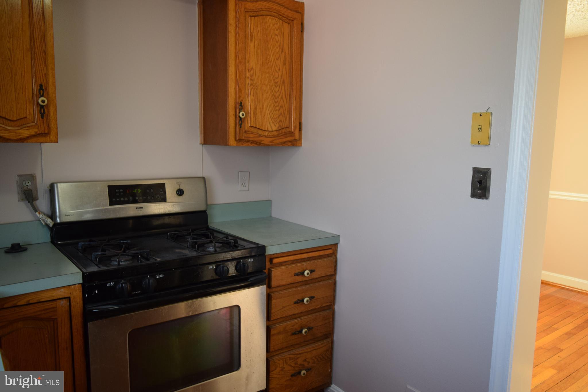 HOLLYWOOD ON THE HILL - Residential