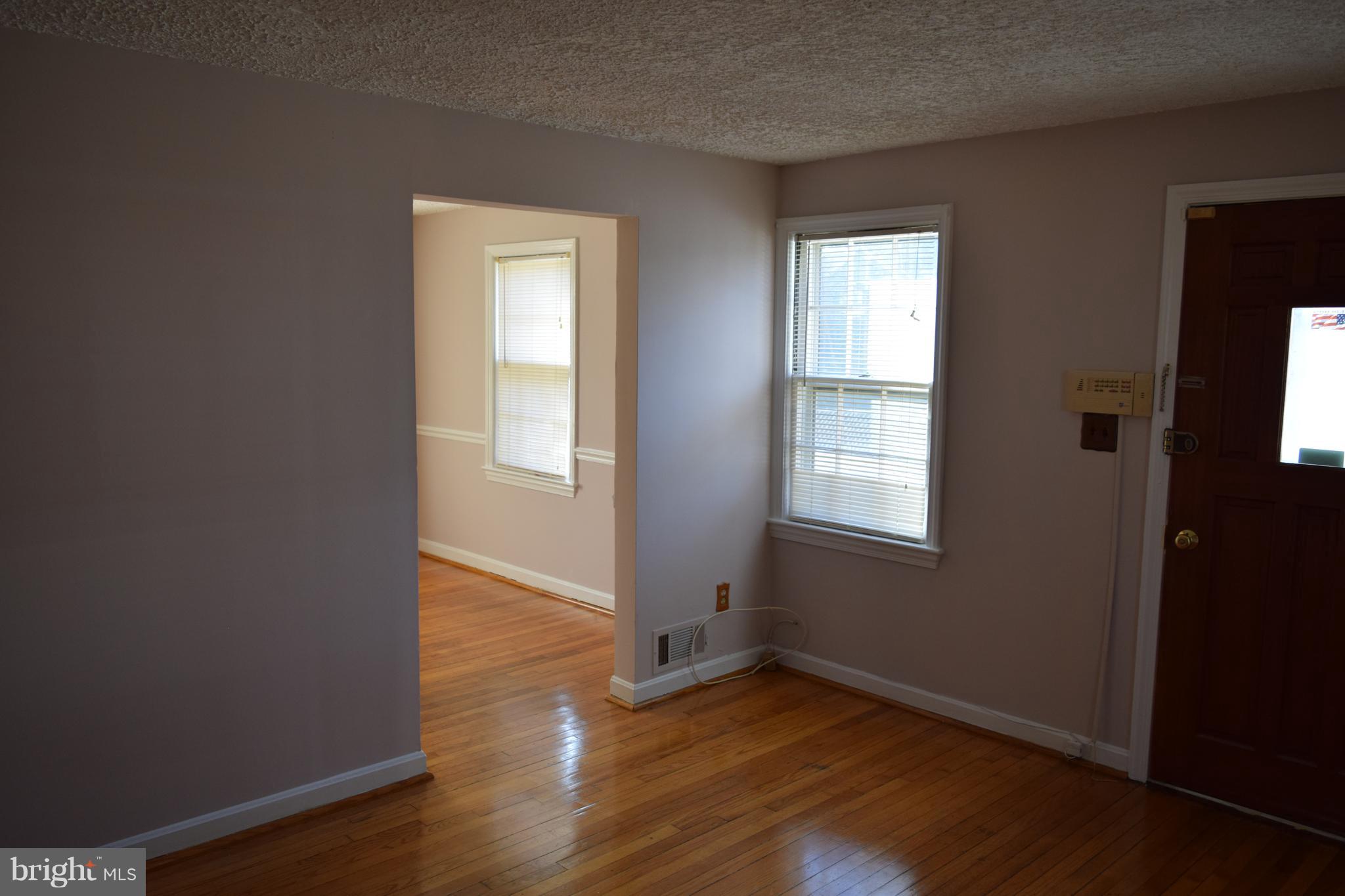 HOLLYWOOD ON THE HILL - Residential