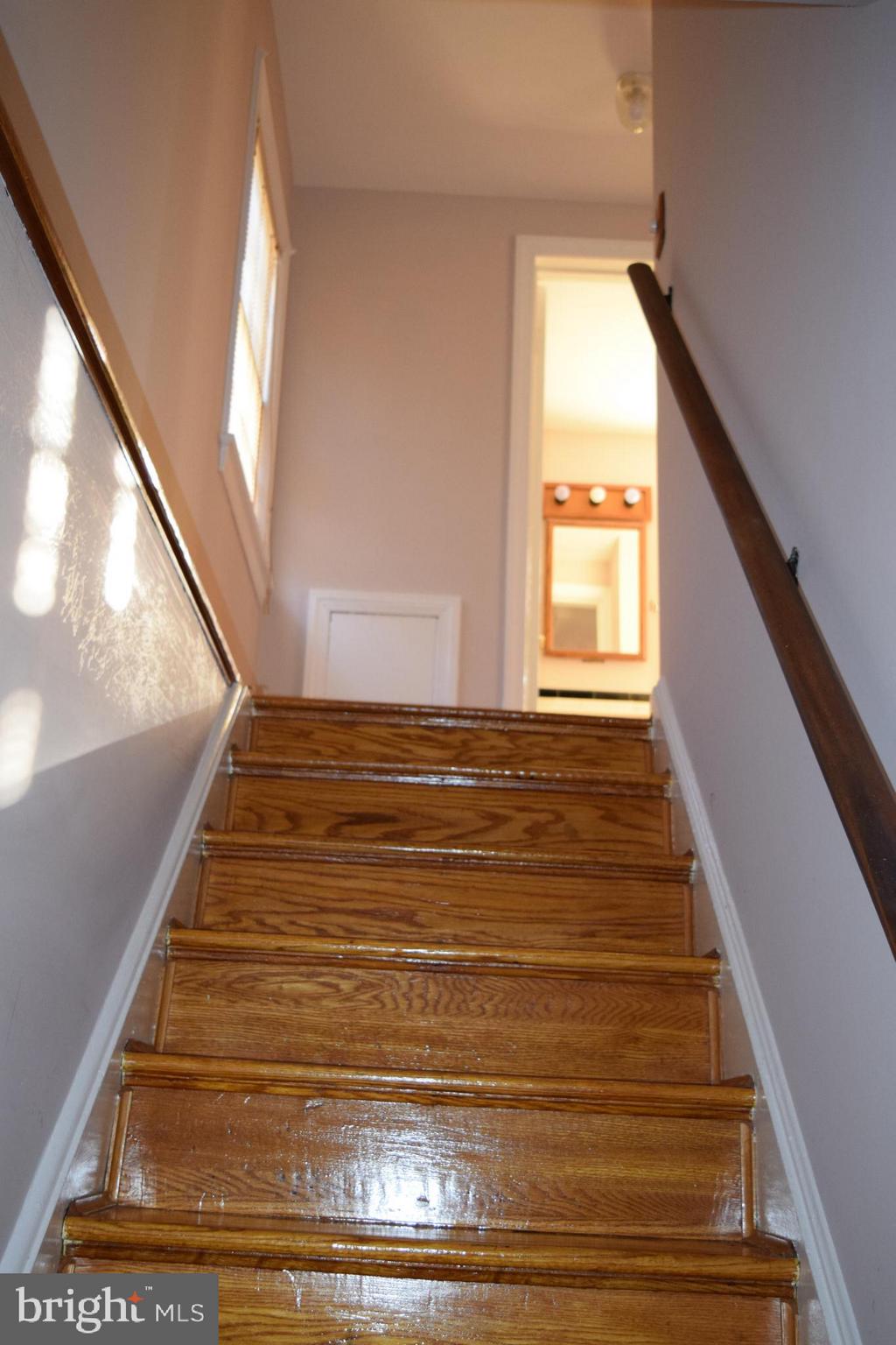 HOLLYWOOD ON THE HILL - Residential