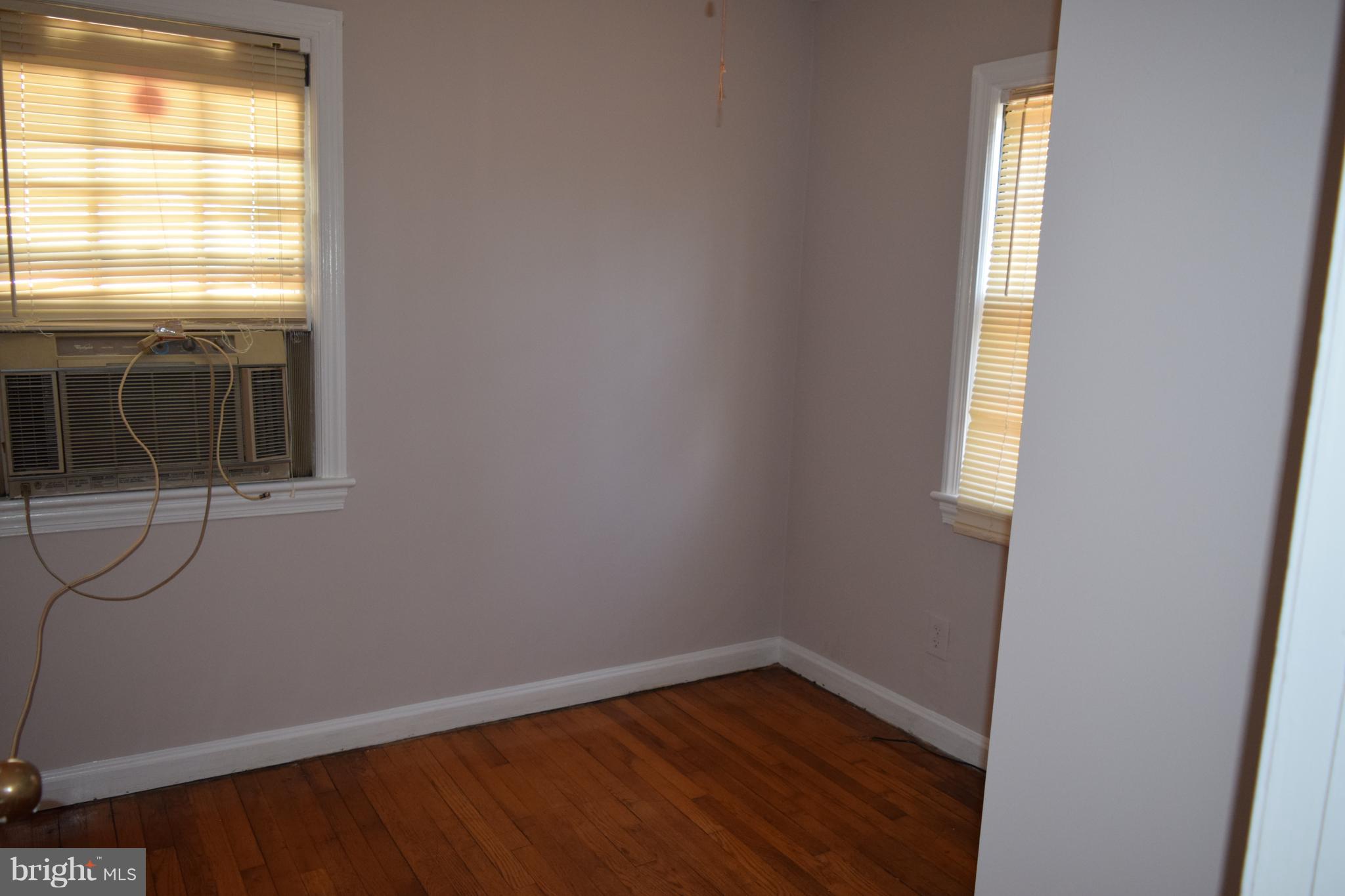 HOLLYWOOD ON THE HILL - Residential