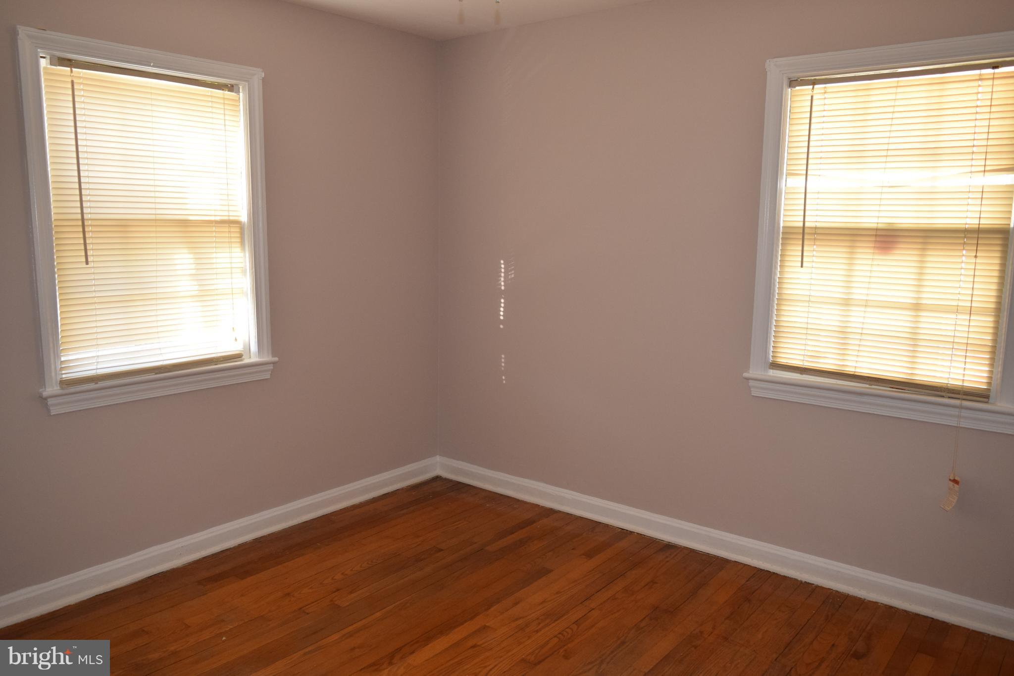 HOLLYWOOD ON THE HILL - Residential