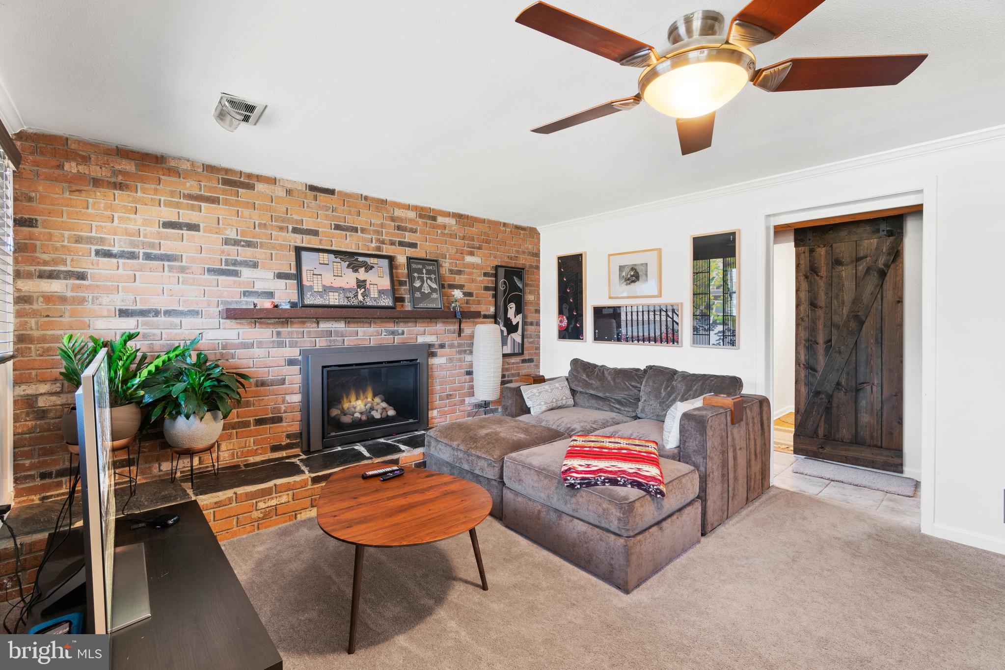 ANNANDALE TERRACE - Residential