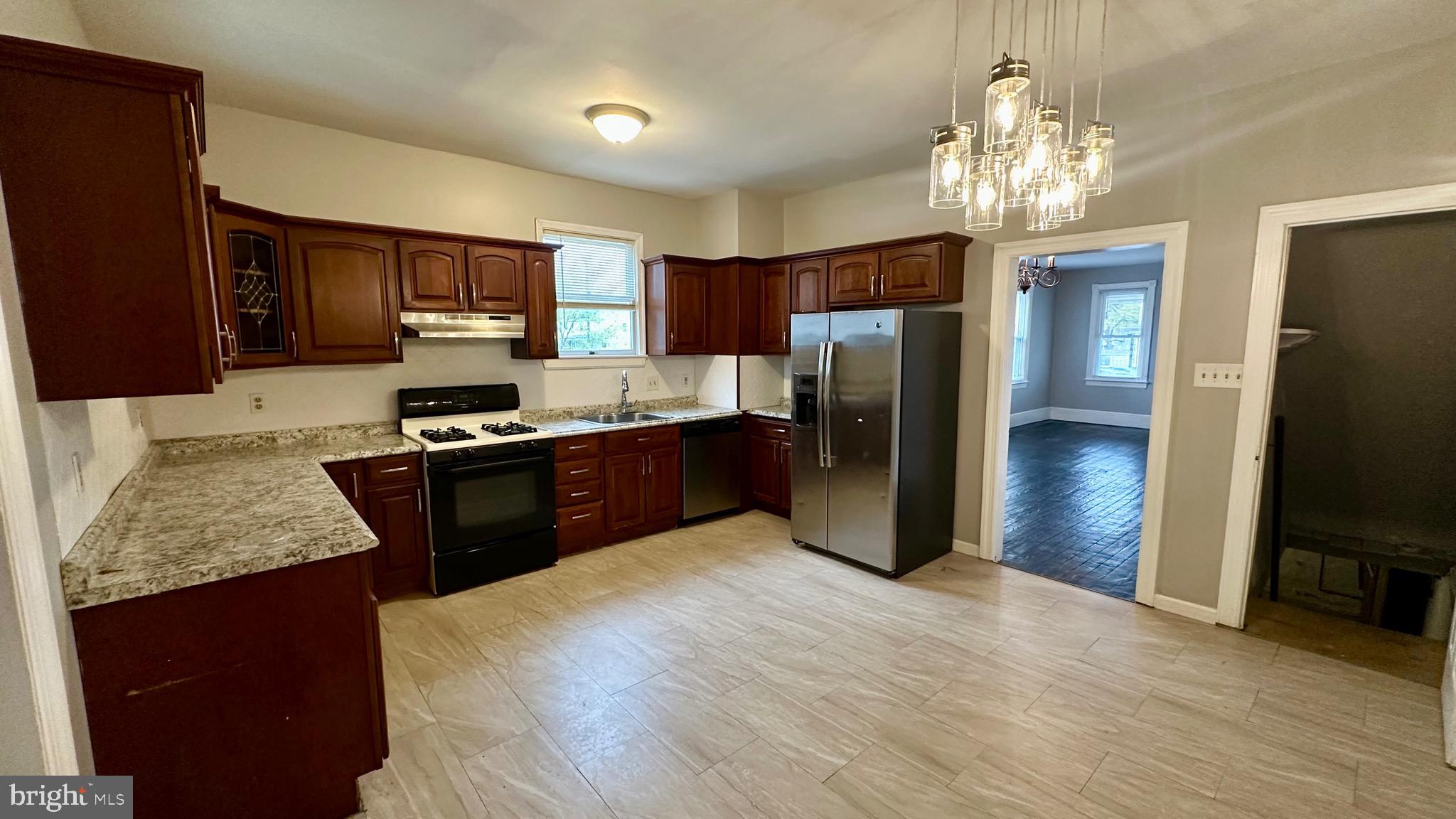 330 KOSSUTH STREET