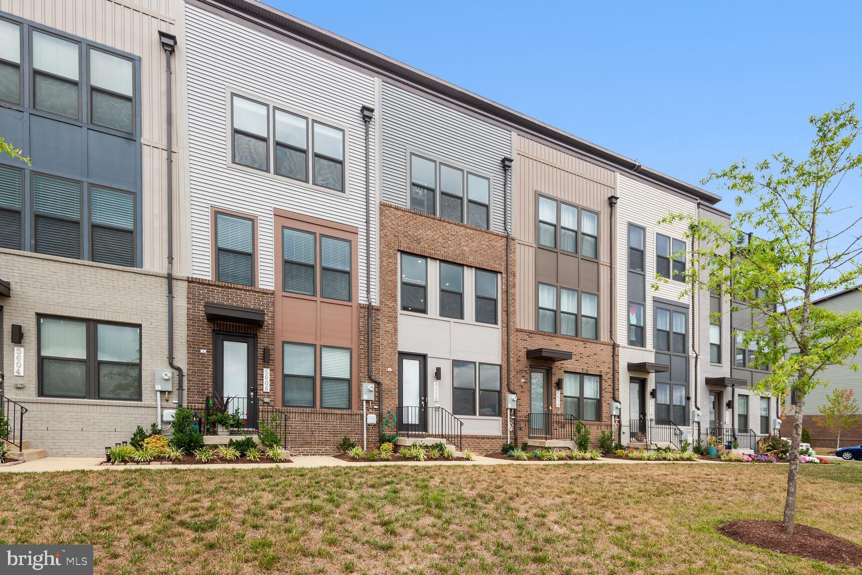 RIVERFRONT - Residential Lease