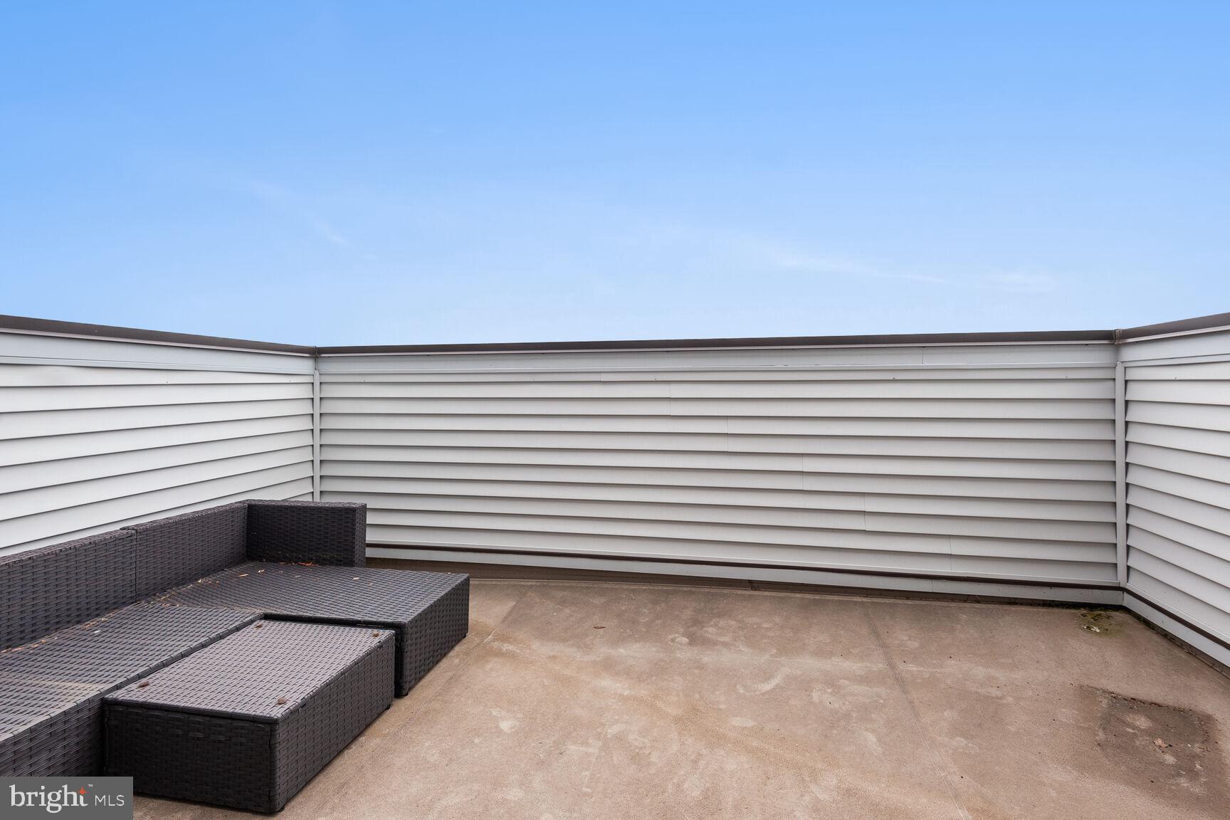 RIVERFRONT - Residential Lease