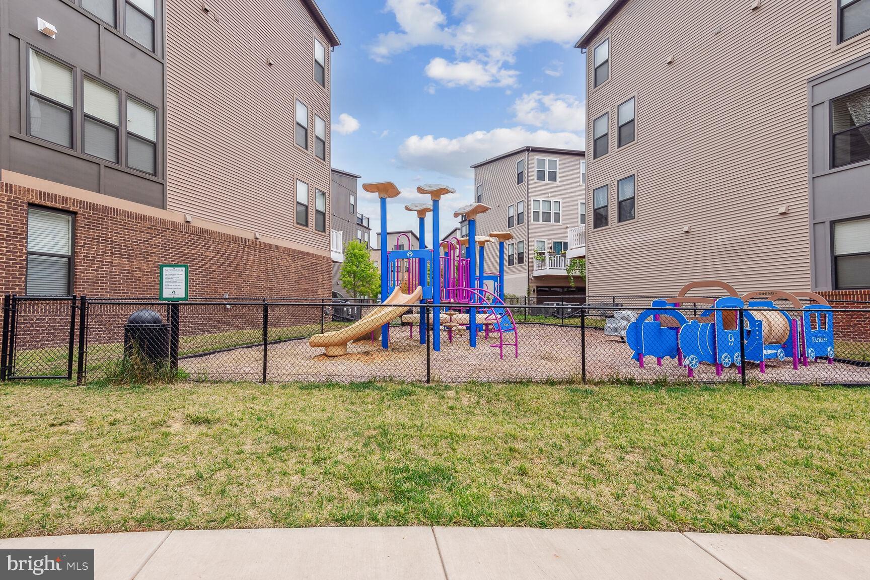 RIVERFRONT - Residential Lease