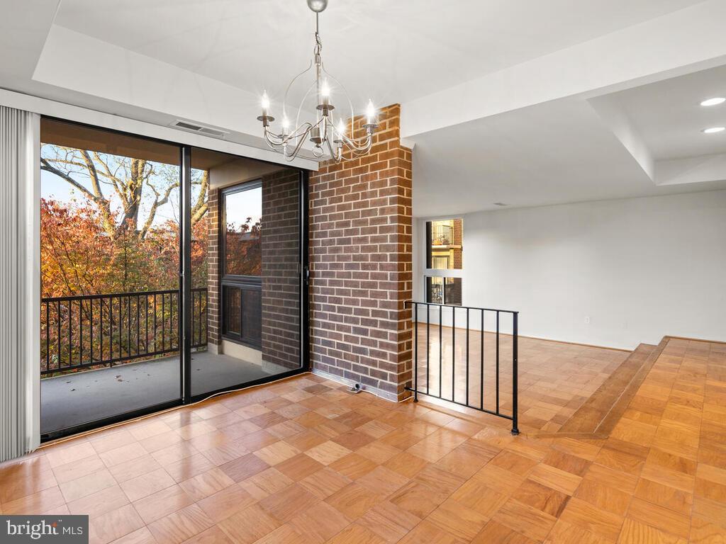 AMERICANA FINMARK - Residential