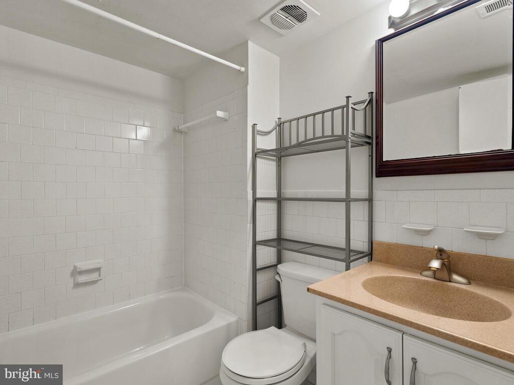 AMERICANA FINMARK - Residential