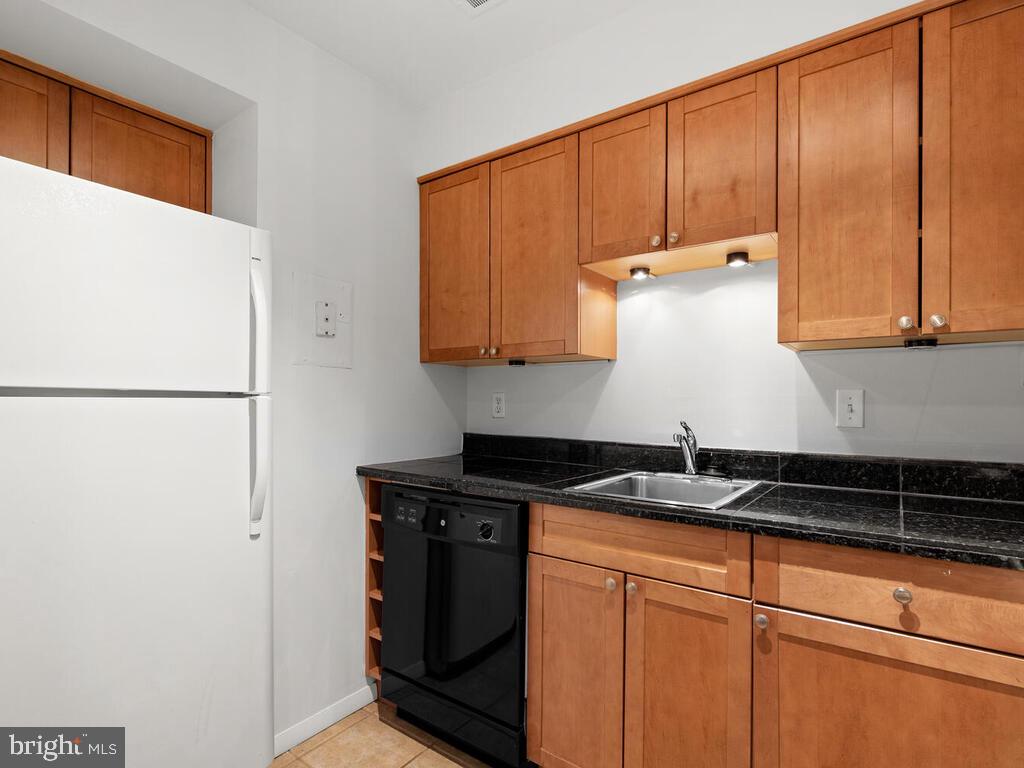 AMERICANA FINMARK - Residential