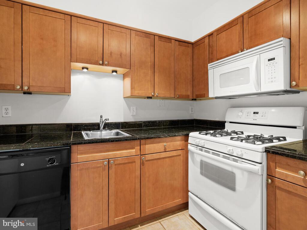 AMERICANA FINMARK - Residential