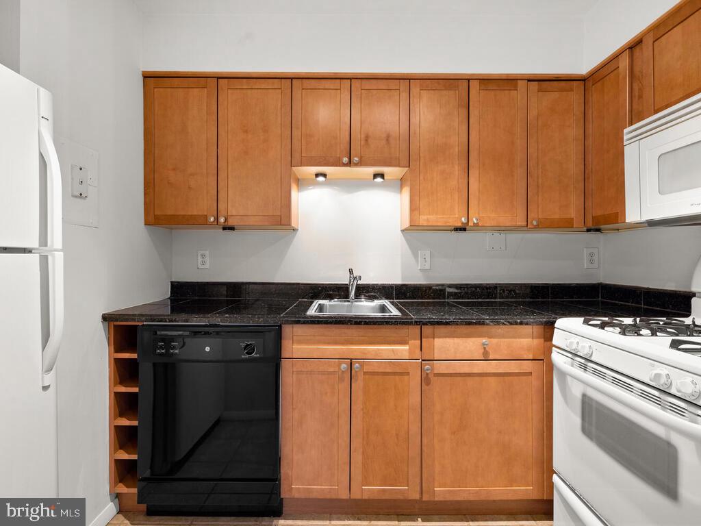 AMERICANA FINMARK - Residential