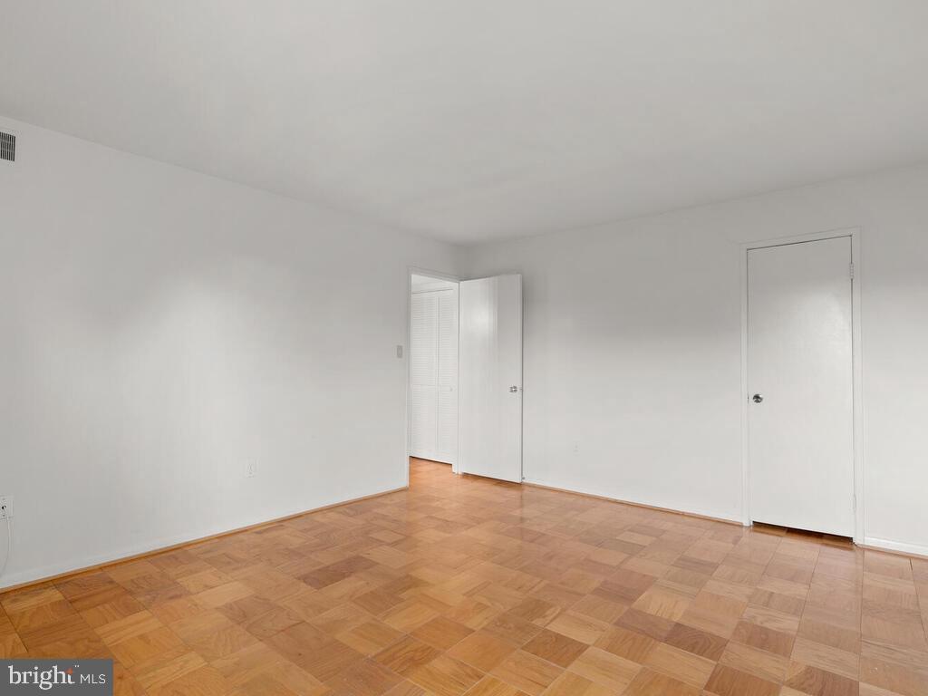 AMERICANA FINMARK - Residential