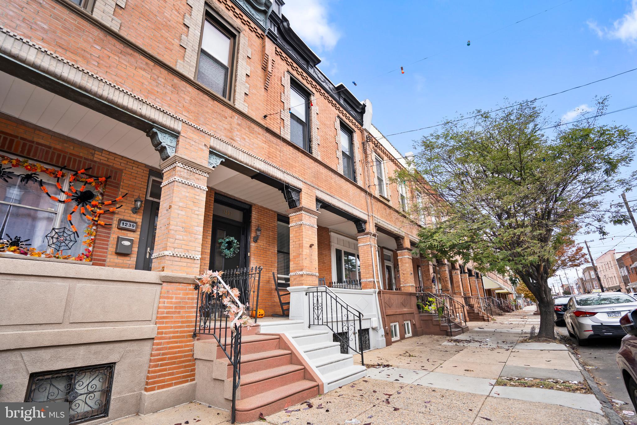 LOWER MOYAMENSING - Residential