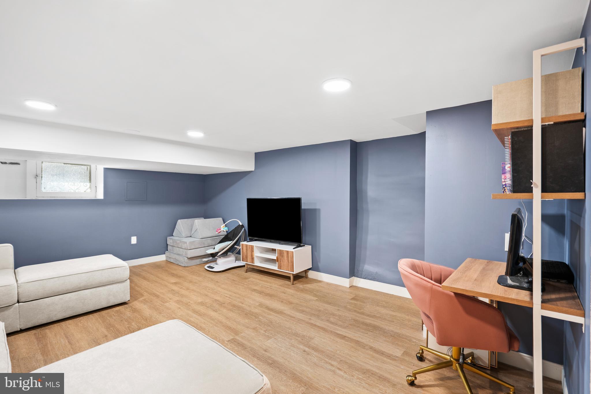 LOWER MOYAMENSING - Residential