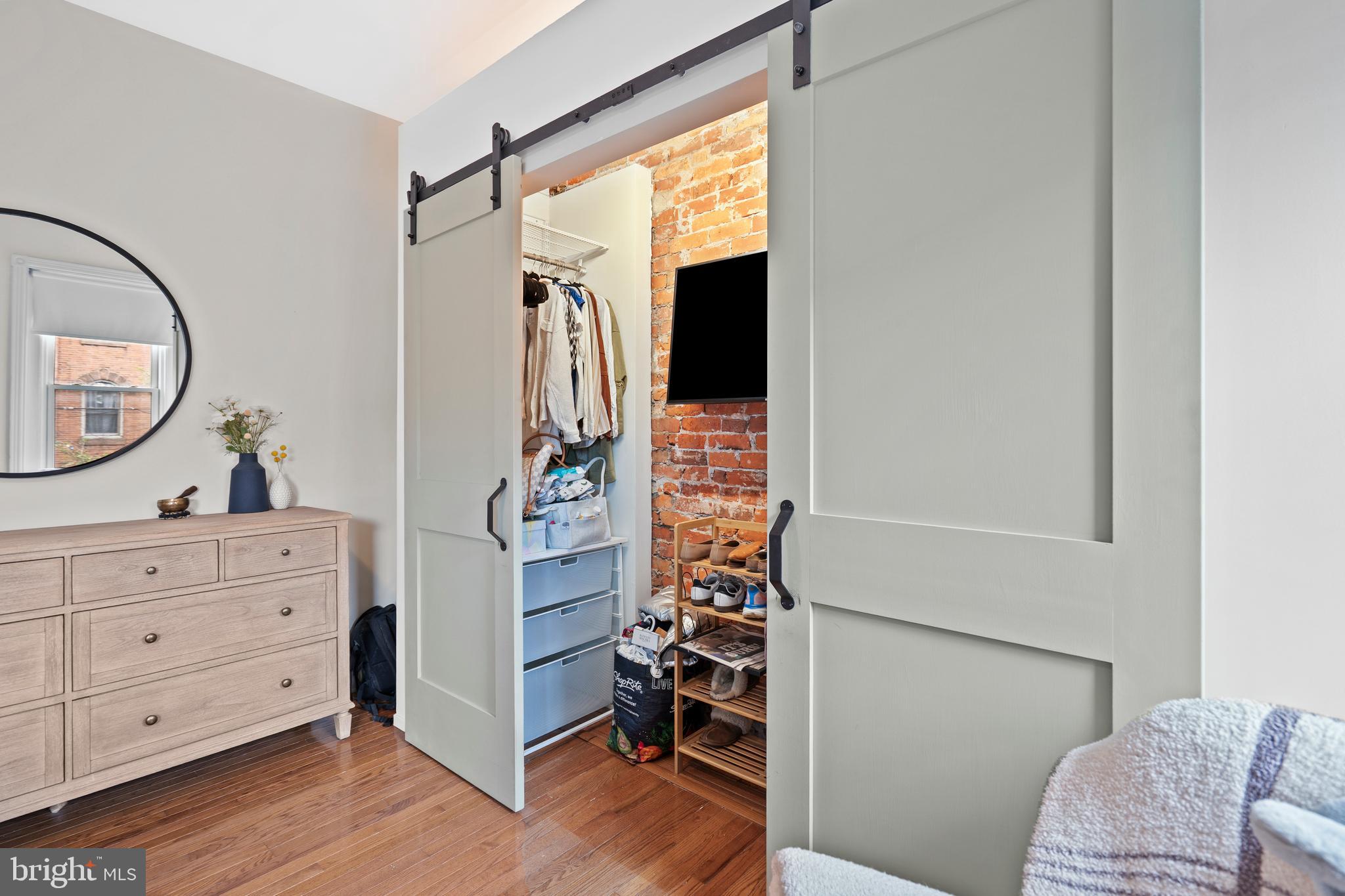 LOWER MOYAMENSING - Residential