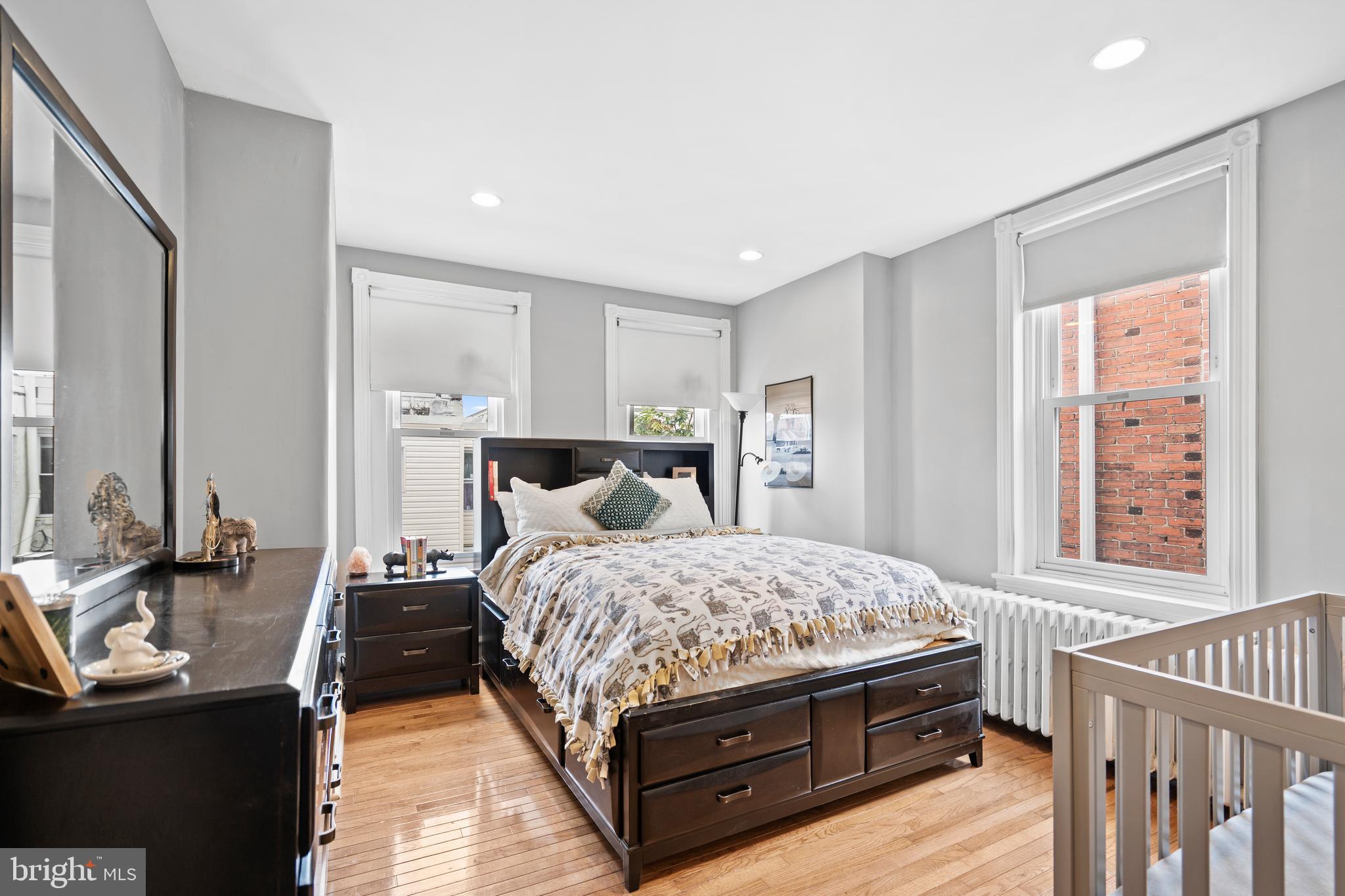 LOWER MOYAMENSING - Residential