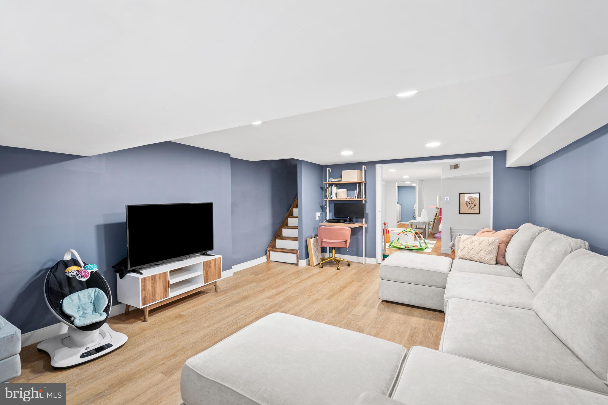 LOWER MOYAMENSING - Residential