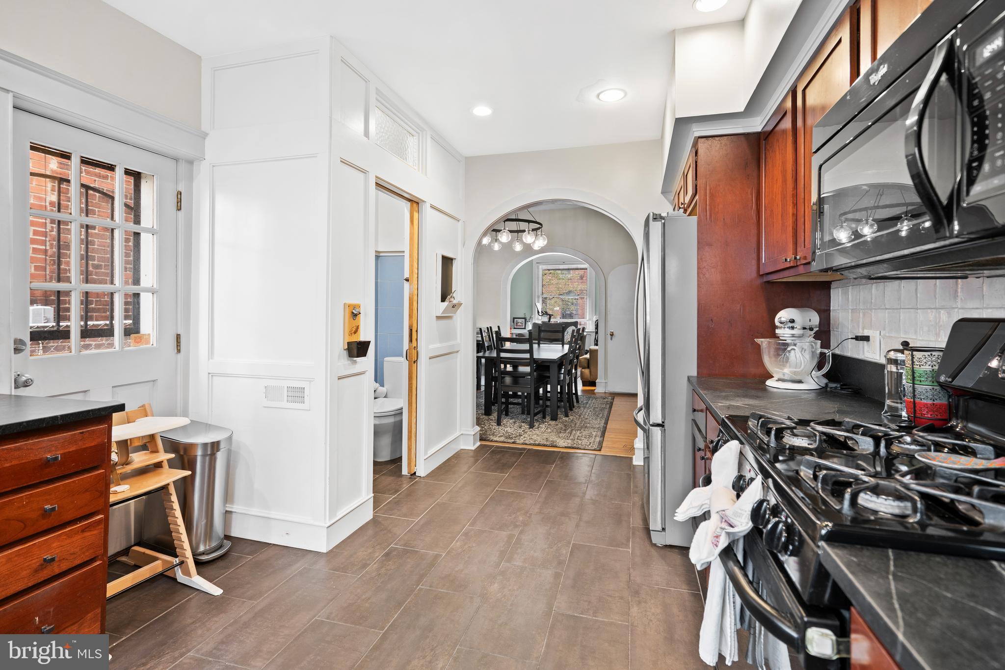 LOWER MOYAMENSING - Residential