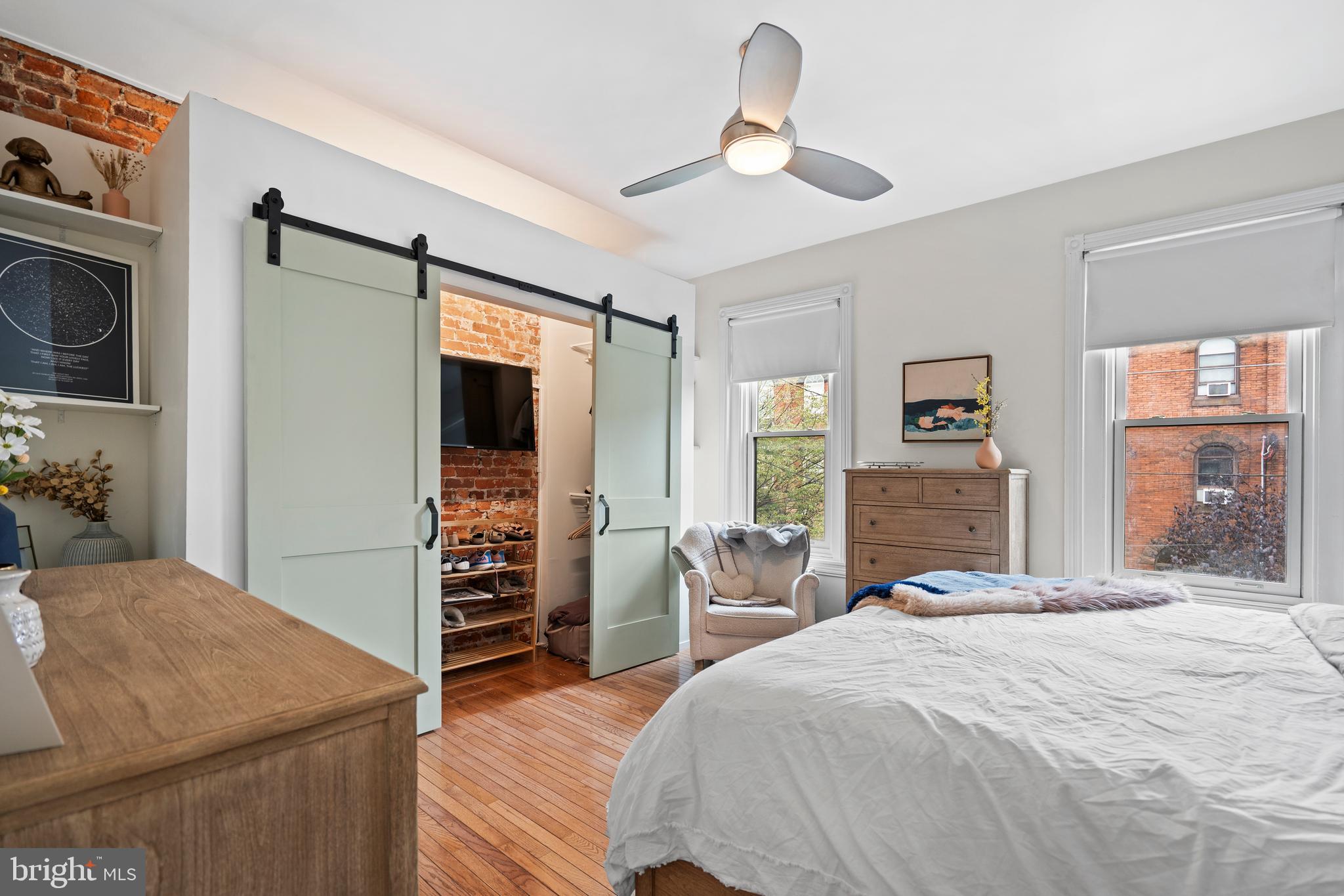 LOWER MOYAMENSING - Residential