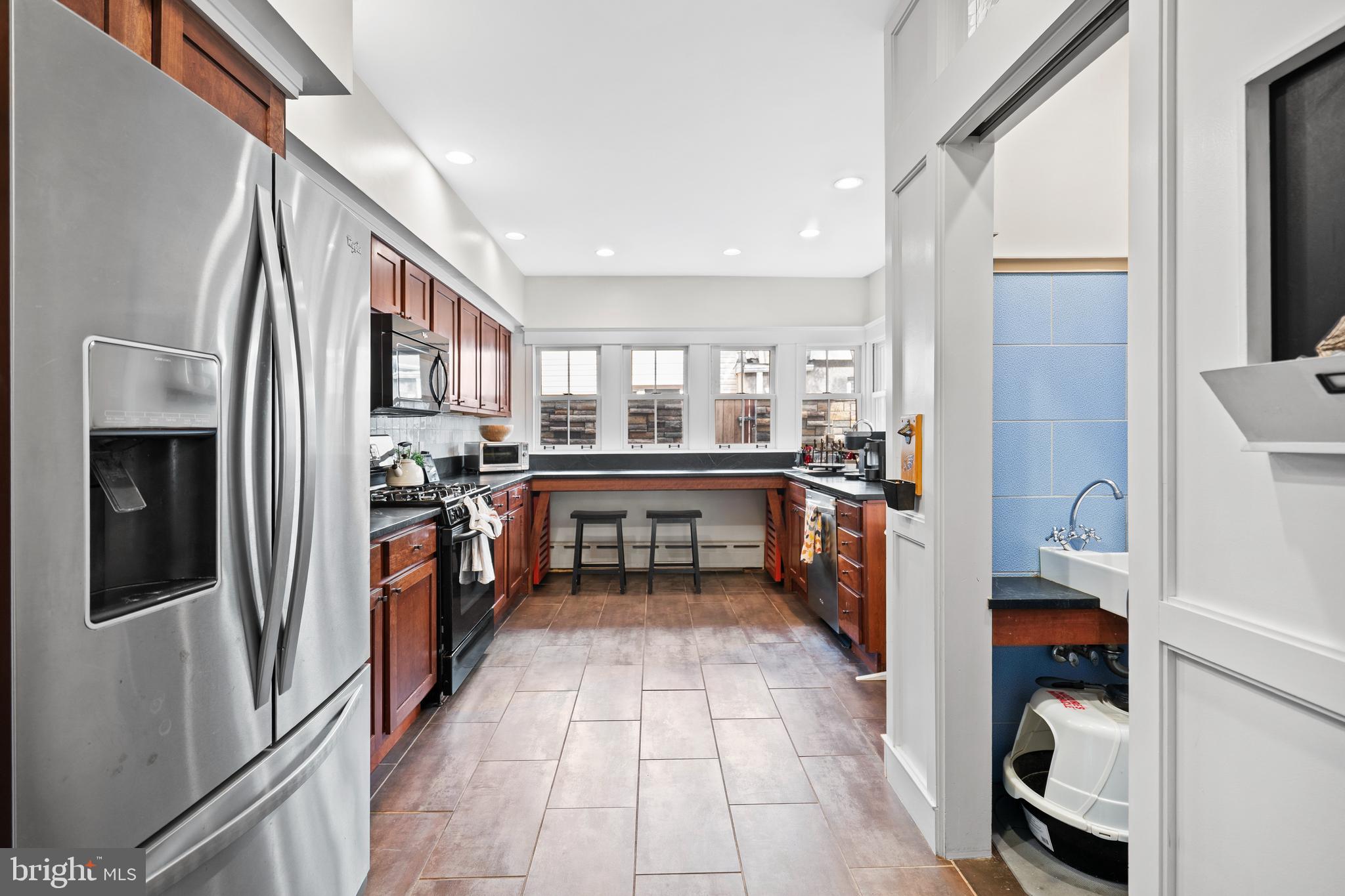 LOWER MOYAMENSING - Residential