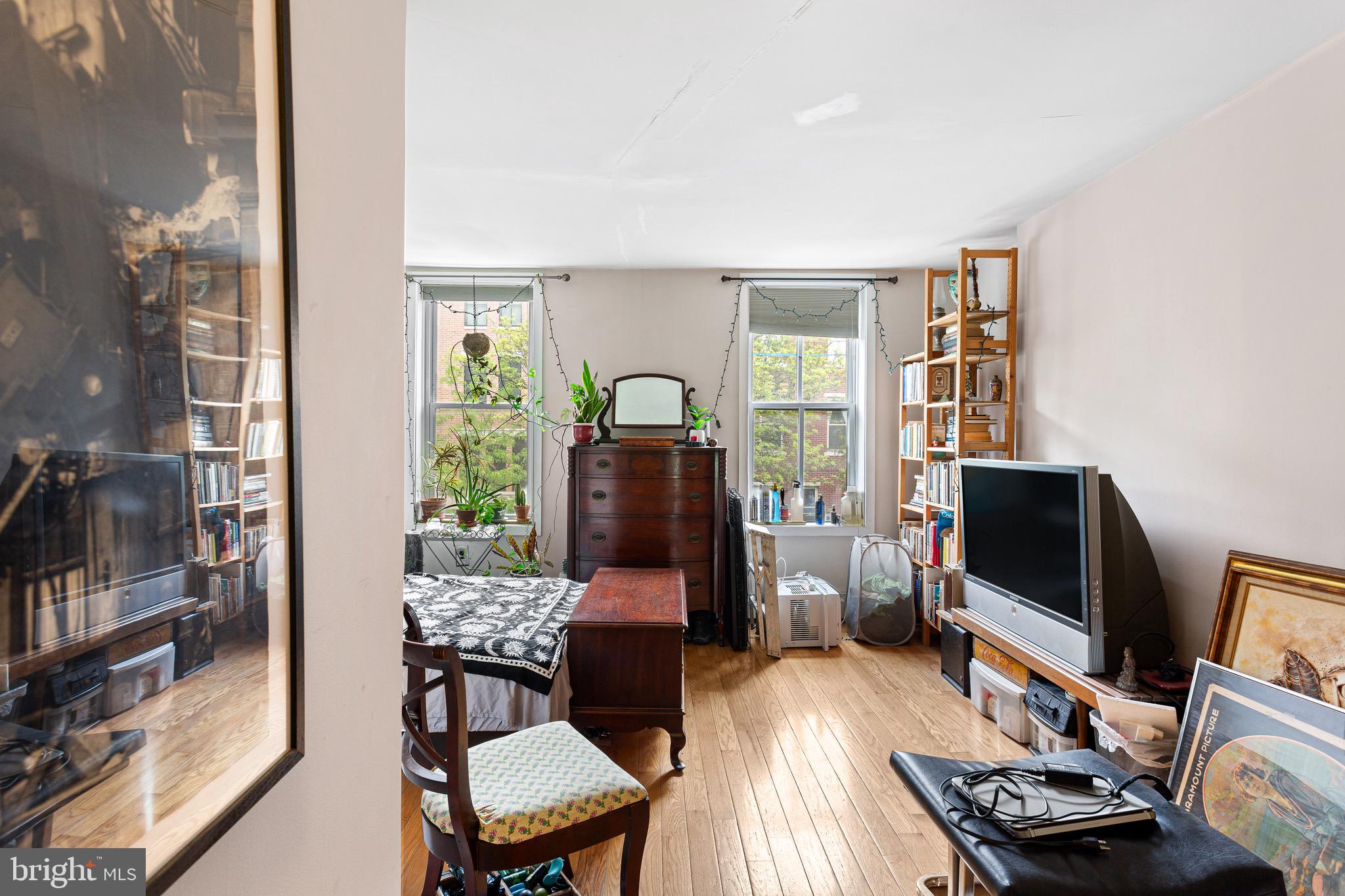 GRADUATE HOSPITAL - Residential