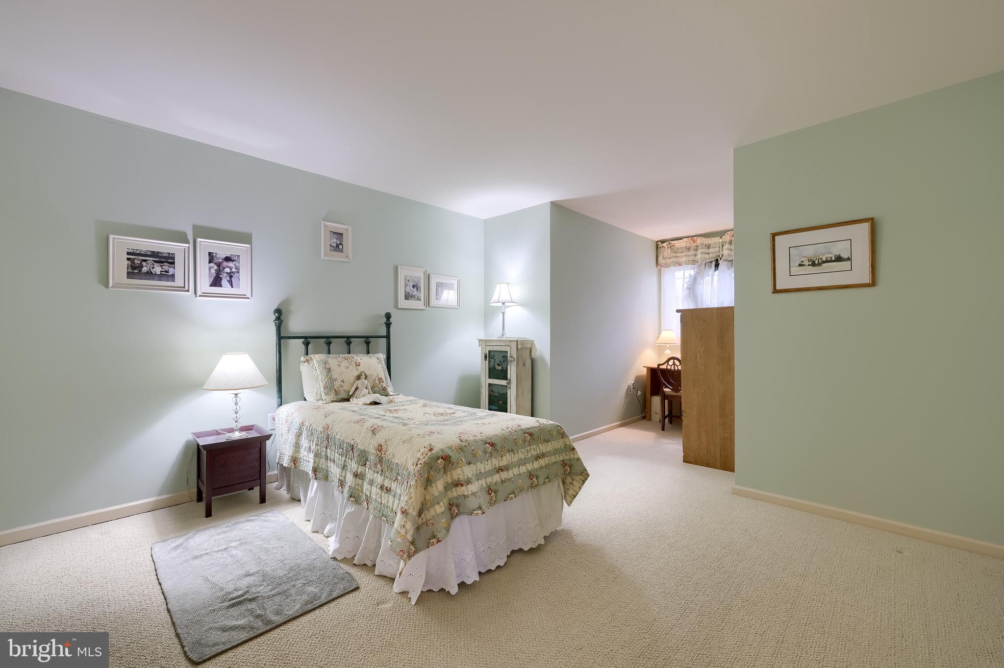 STONEGATE - Residential