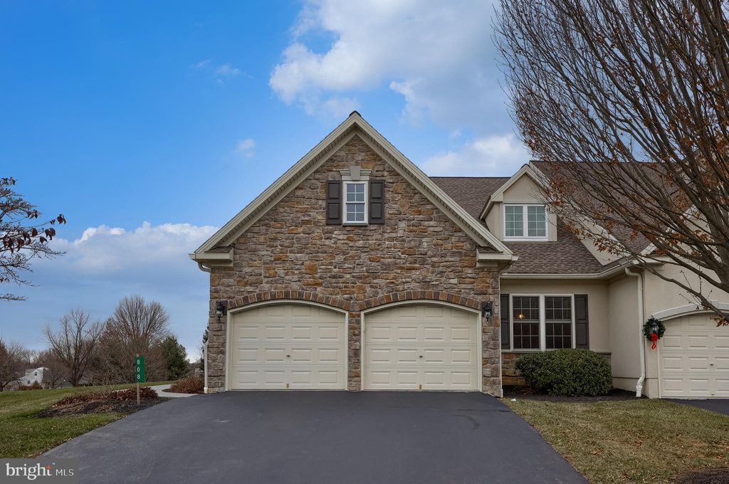 Photo of 808 Huntington Place, LANCASTER, PA 17601 (MLS # PALA2080004)