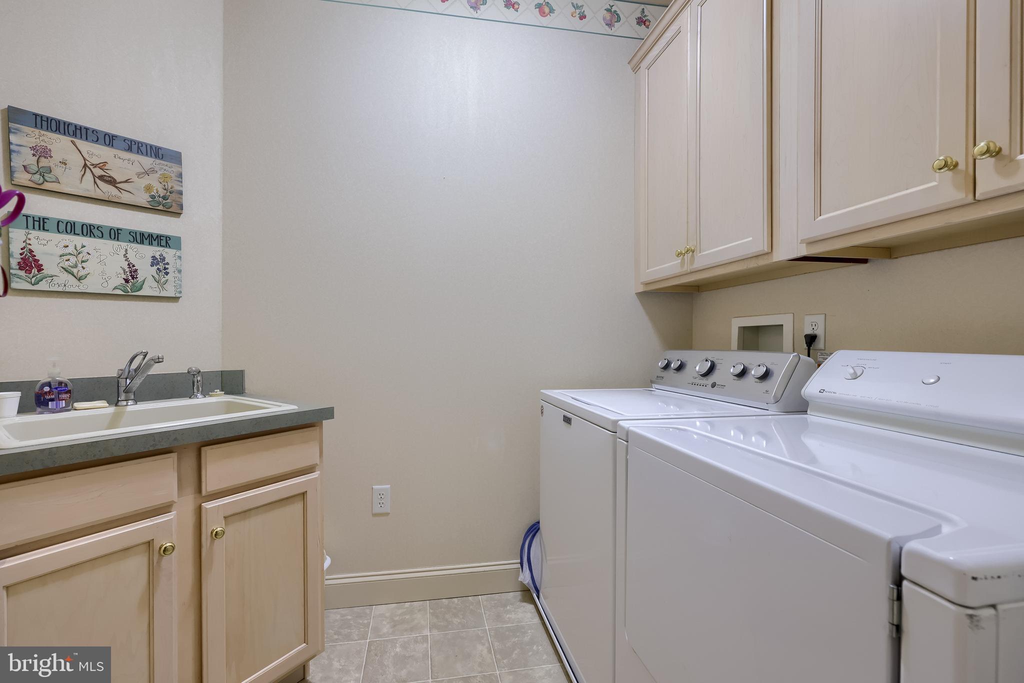 STONEGATE - Residential