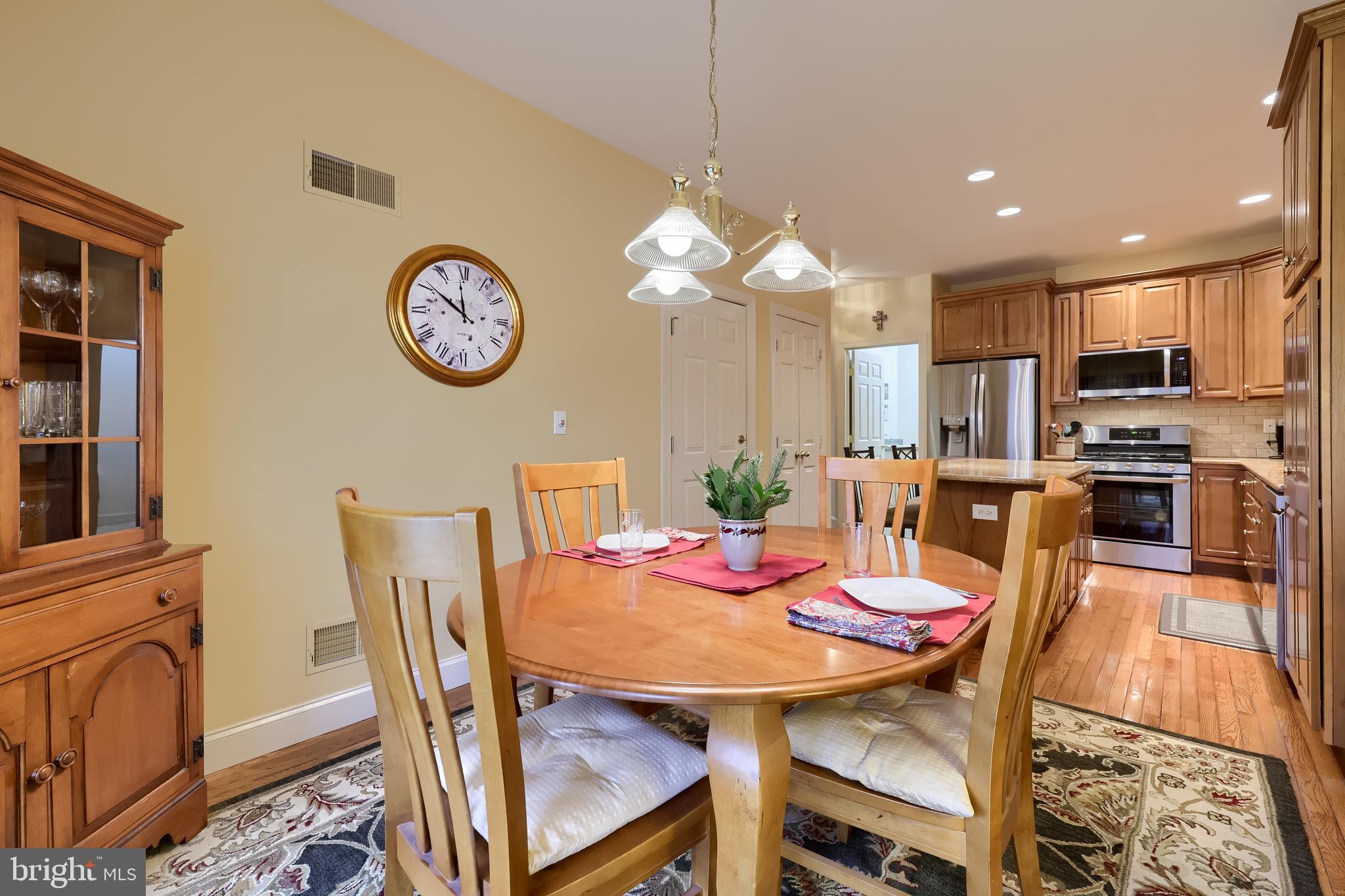 STONEGATE - Residential