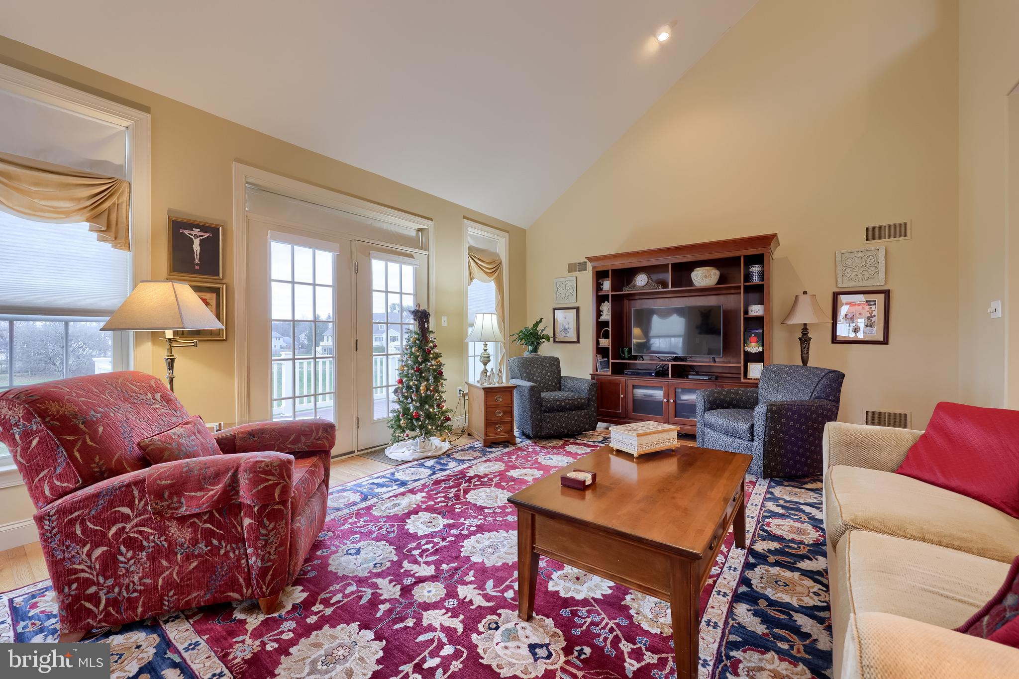 STONEGATE - Residential