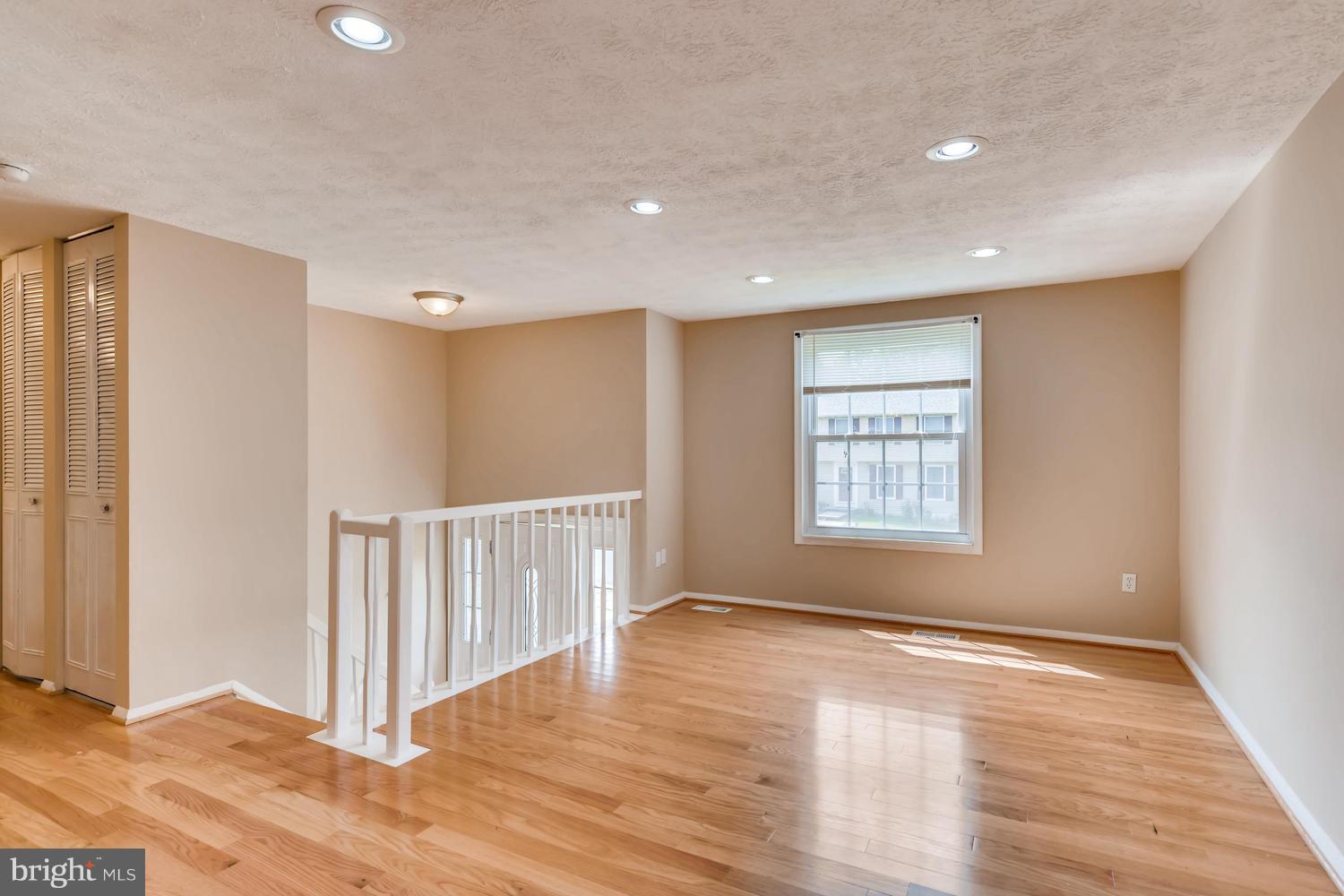 WOODFALL - Residential Lease