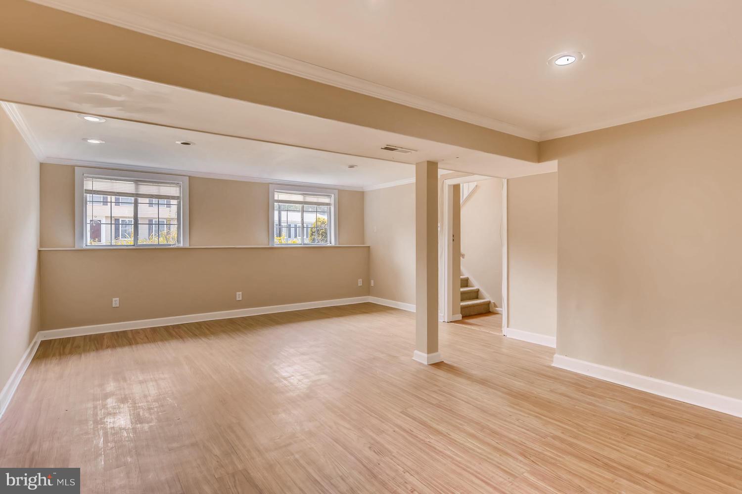 WOODFALL - Residential Lease