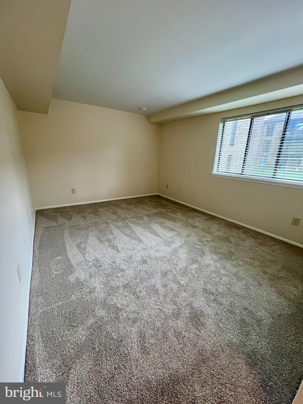 SOUTHGATE CONDO - Residential Lease