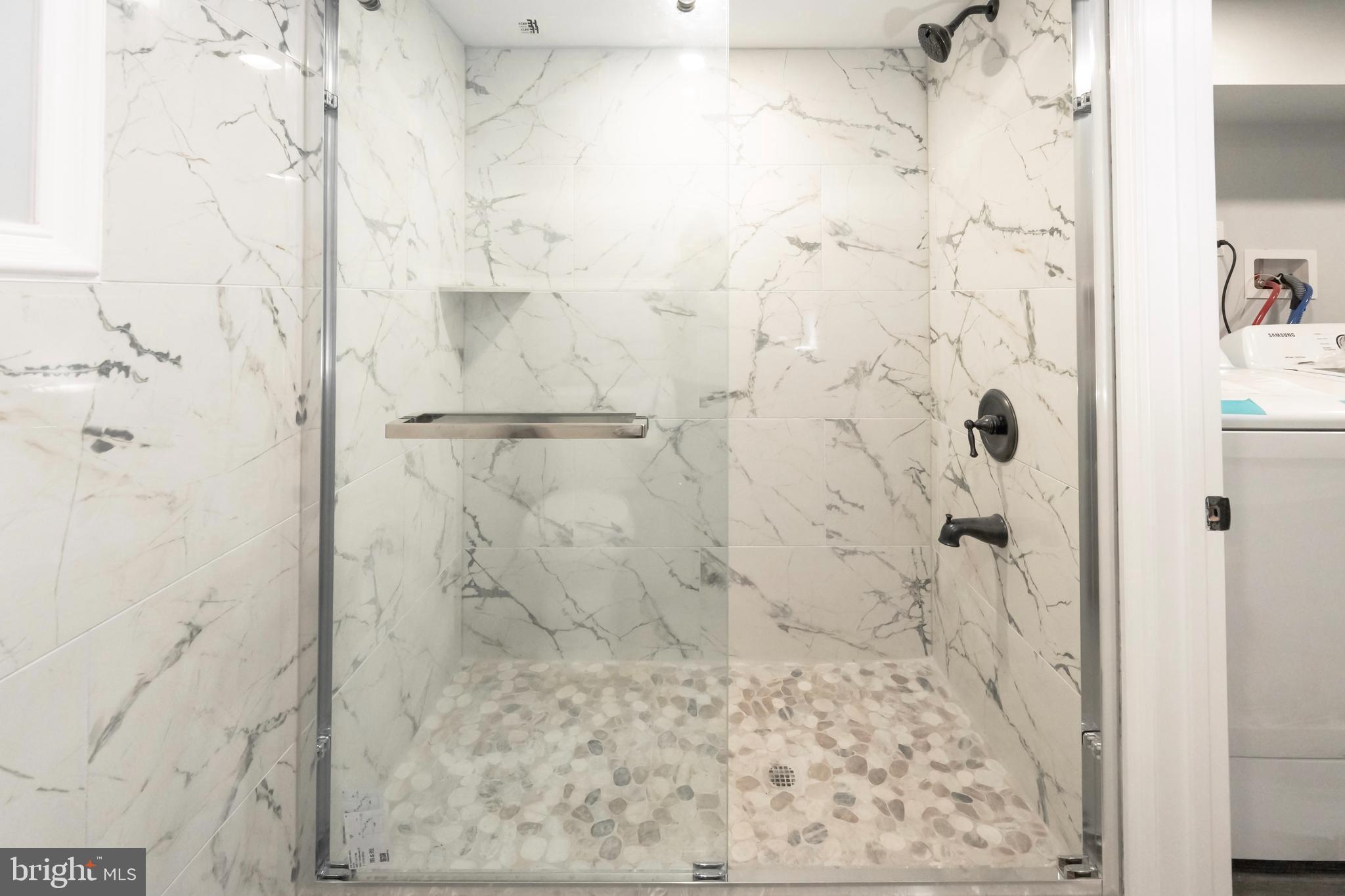 MAYFAIR - Residential