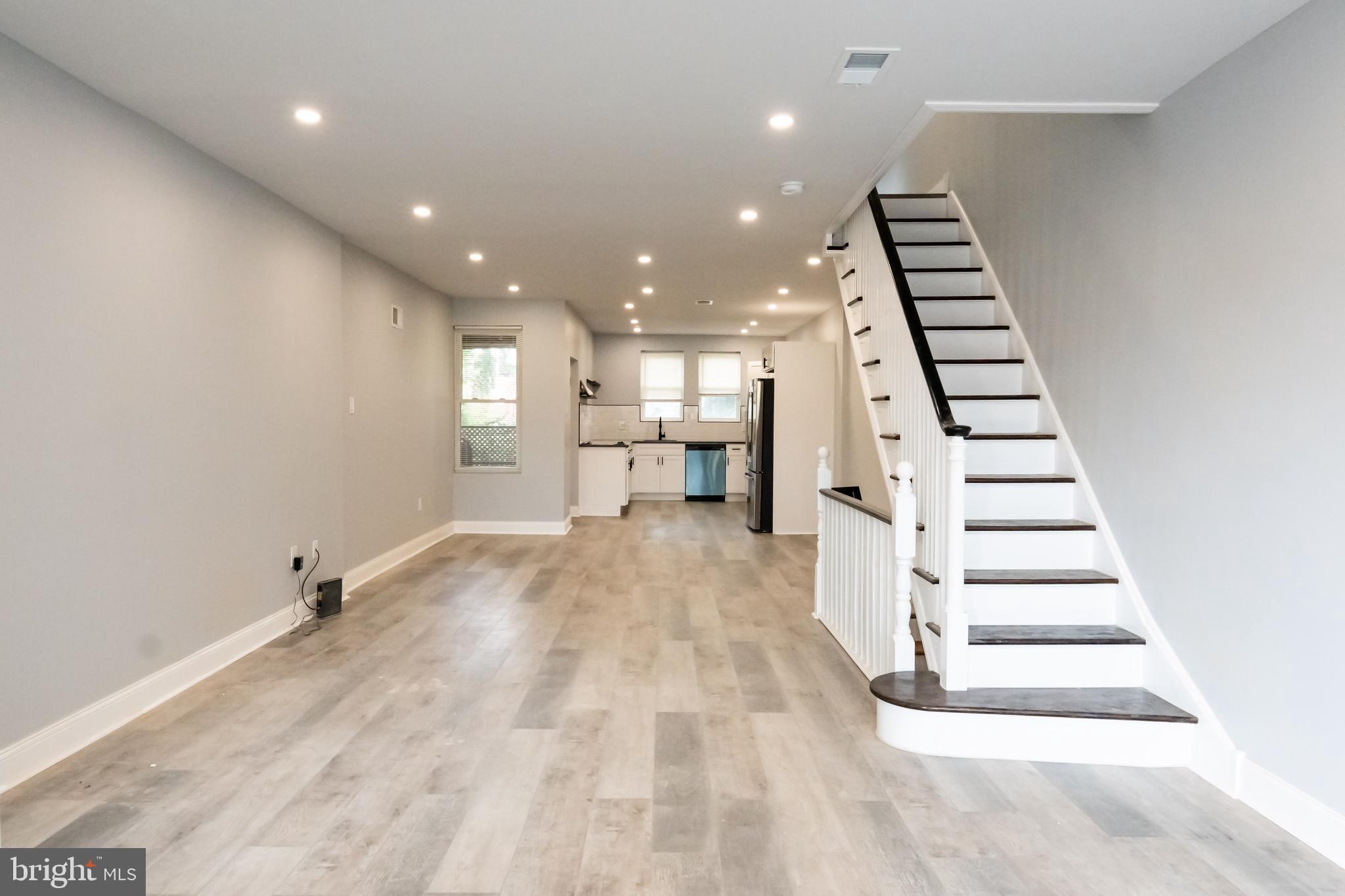 MAYFAIR - Residential