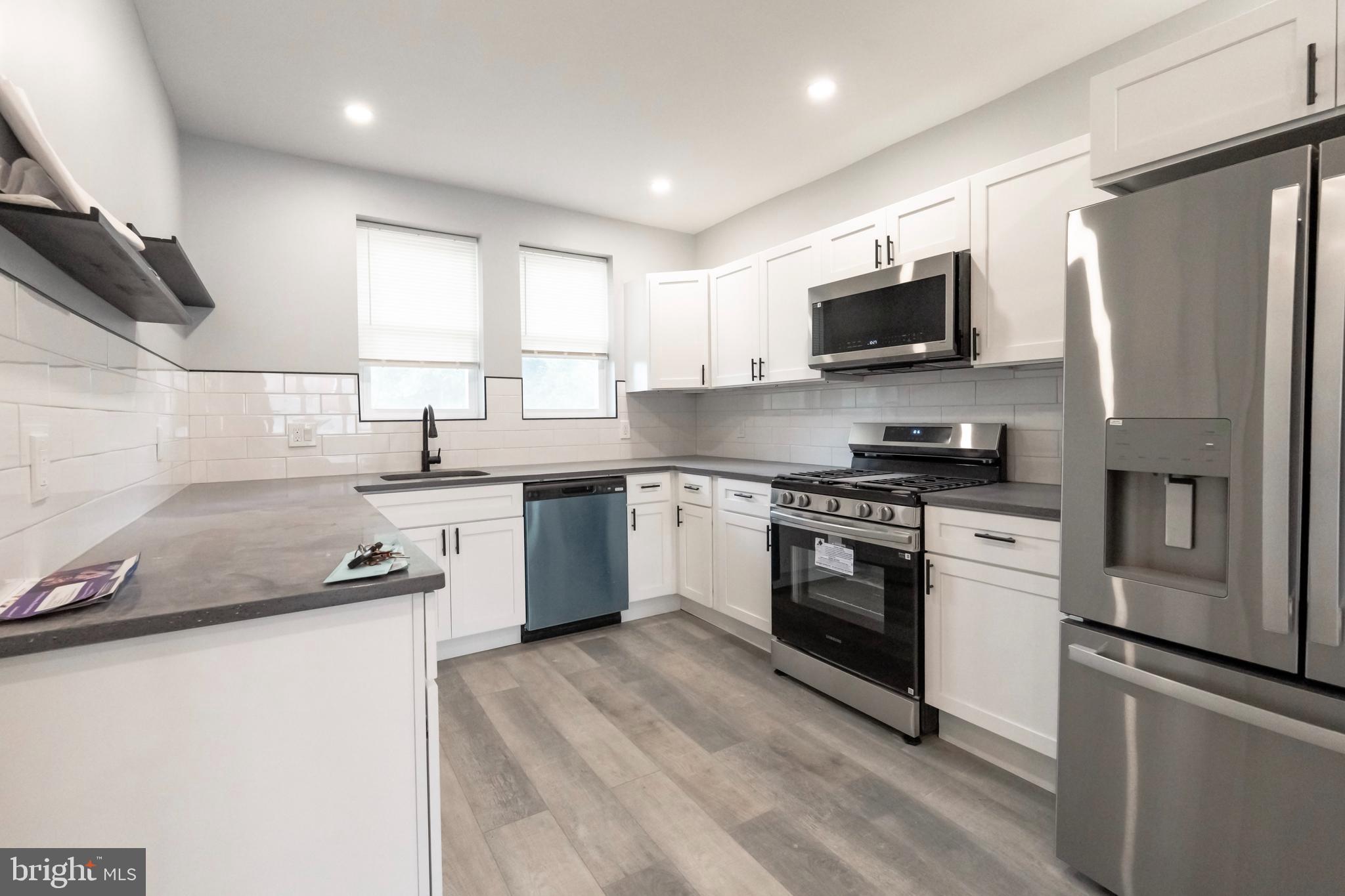 MAYFAIR - Residential