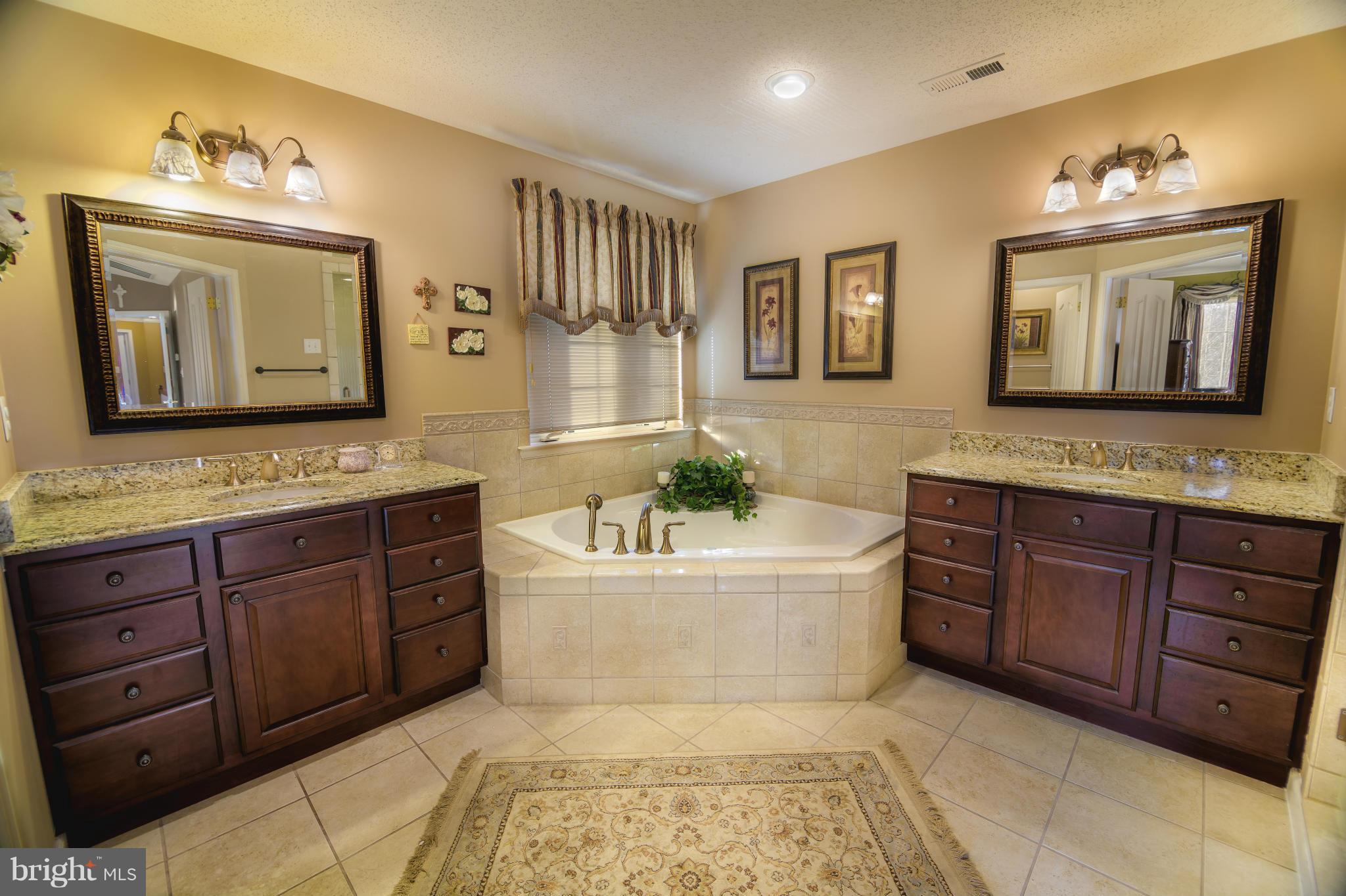 WHISPER CREEK SUB - Residential