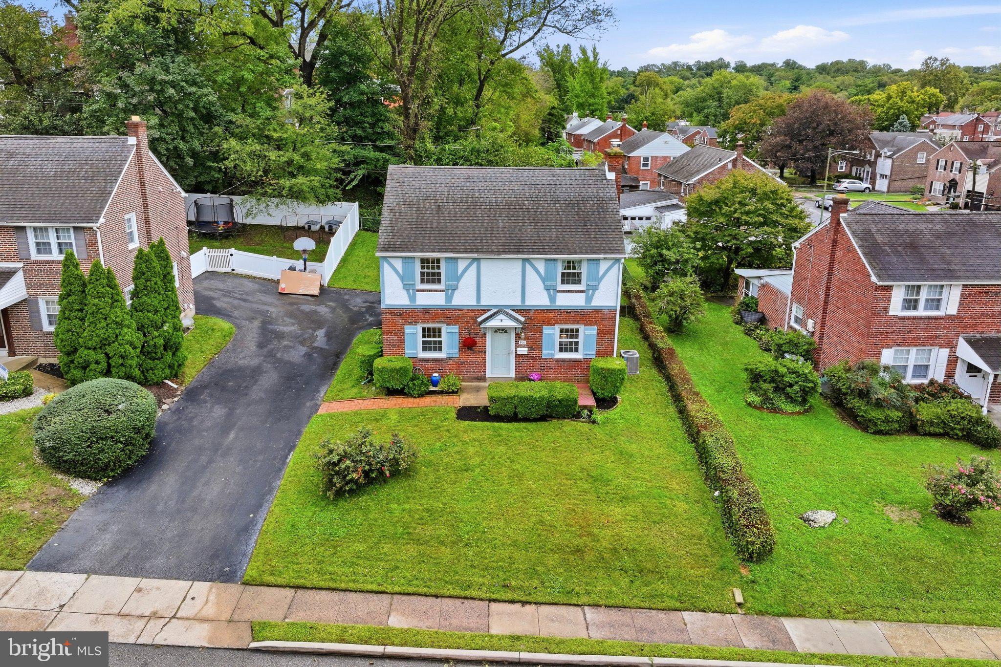 914 STANBRIDGE ROAD